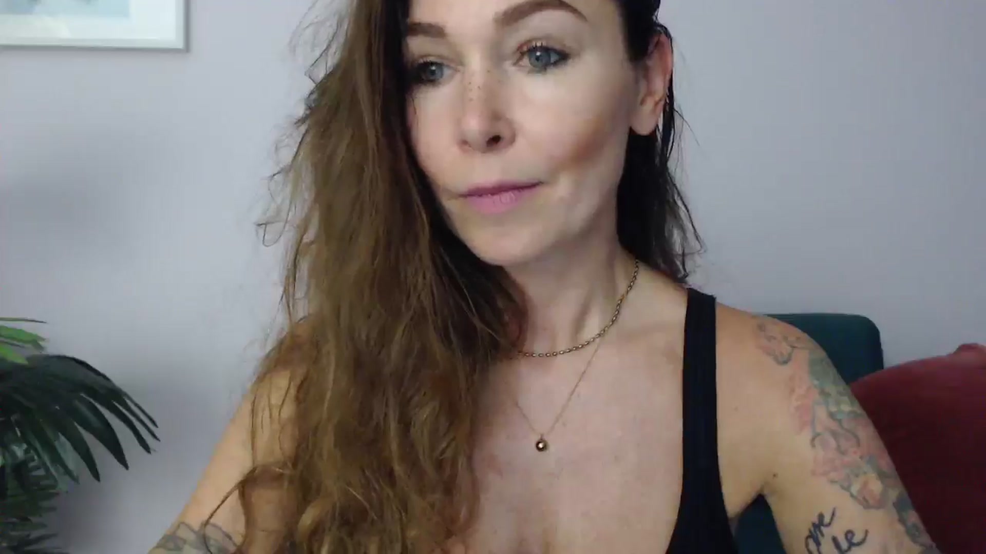 Gallery image thumbnail from Delilah_sweet's myfreecams stream on, 06/12/2025, 15:37 image 8 of 20