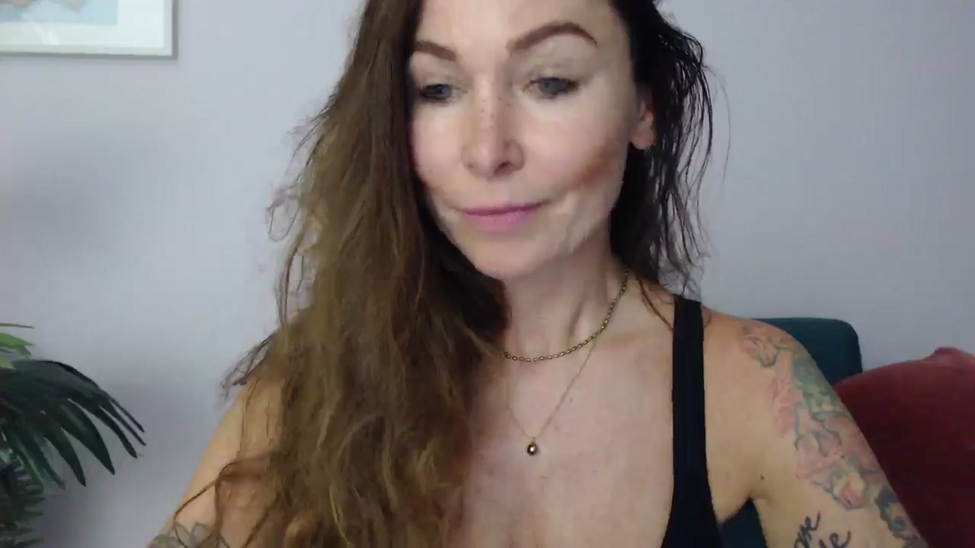 Gallery image thumbnail from Delilah_sweet's myfreecams stream on, 06/12/2025, 15:37 image 6 of 20