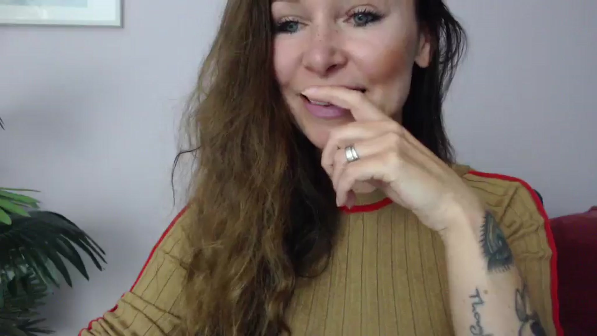 Gallery image thumbnail from Delilah_sweet's myfreecams stream on, 06/16/2025, 16:14 image 18 of 20