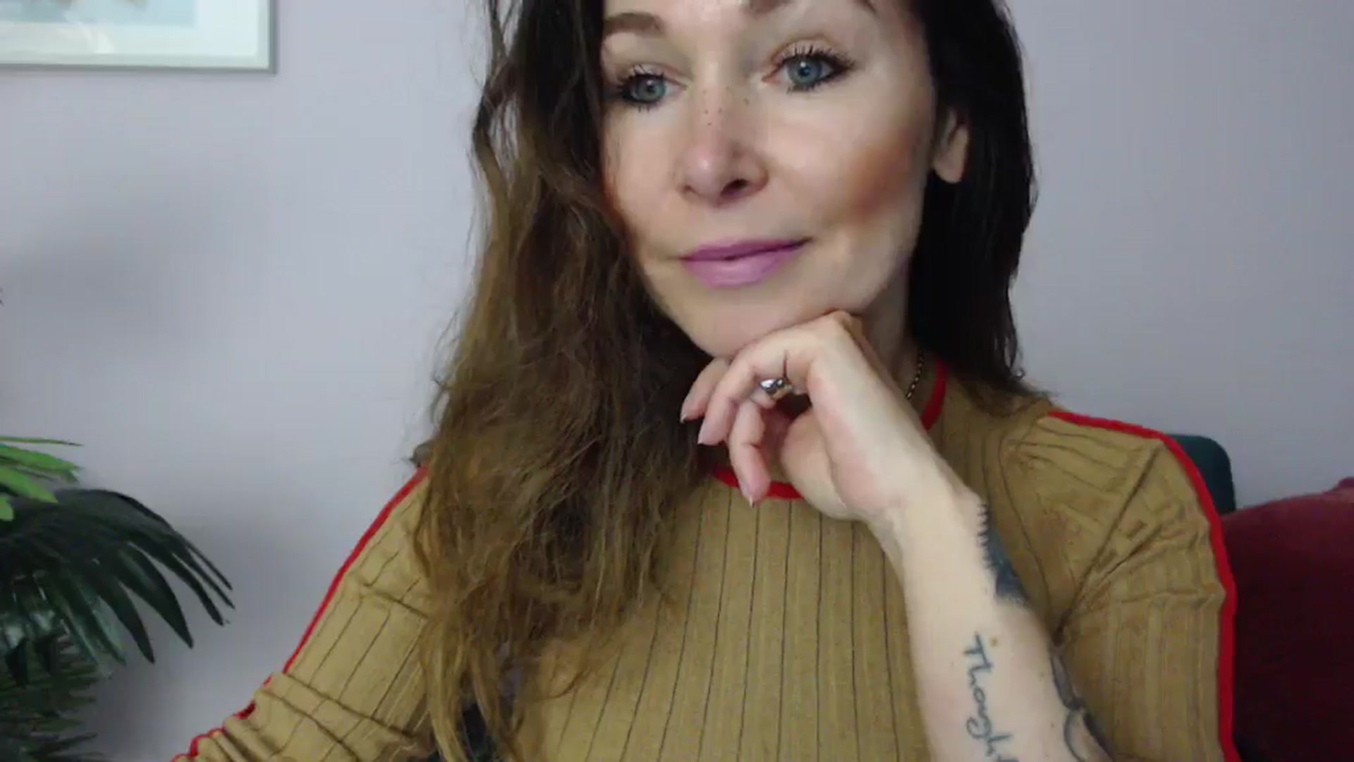 Gallery image thumbnail from Delilah_sweet's myfreecams stream on, 06/16/2025, 16:14 image 4 of 20