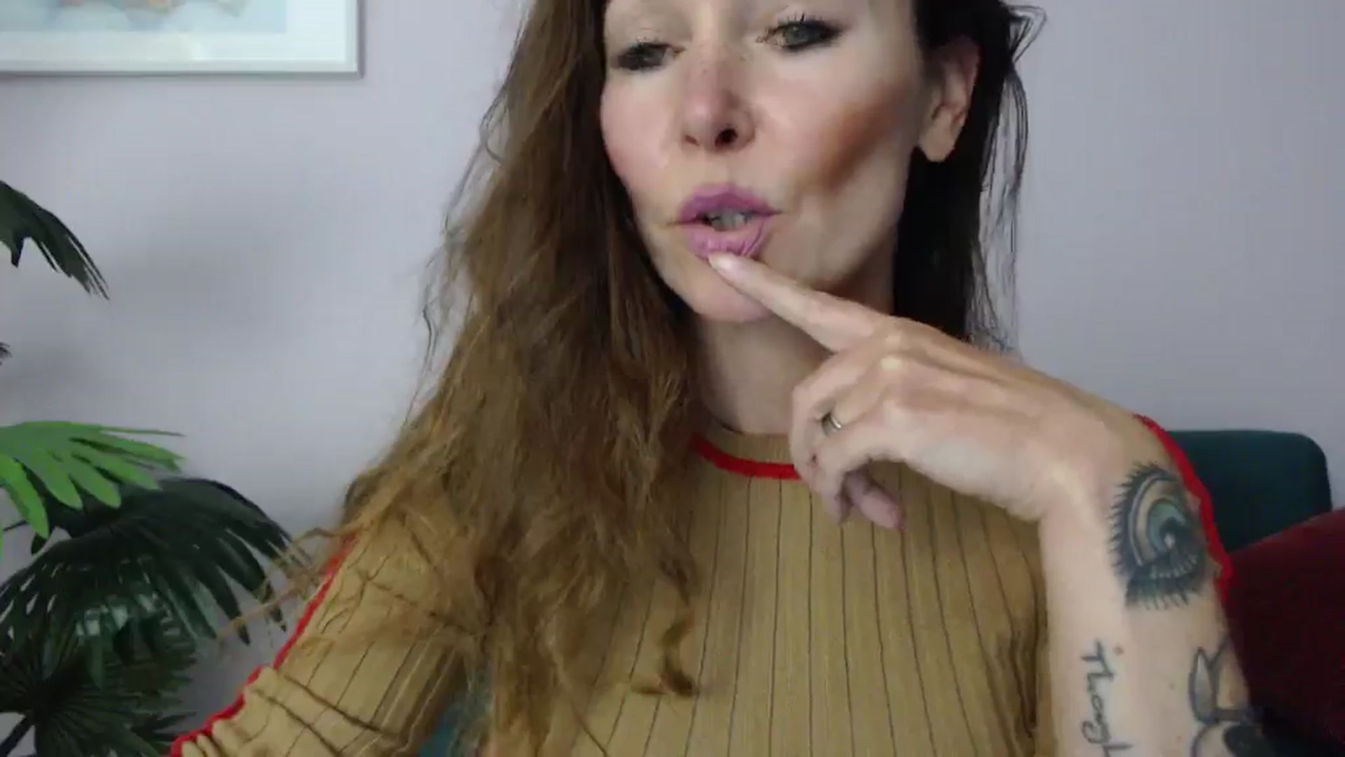 Gallery image thumbnail from Delilah_sweet's myfreecams stream on, 06/16/2025, 16:53 image 5 of 20