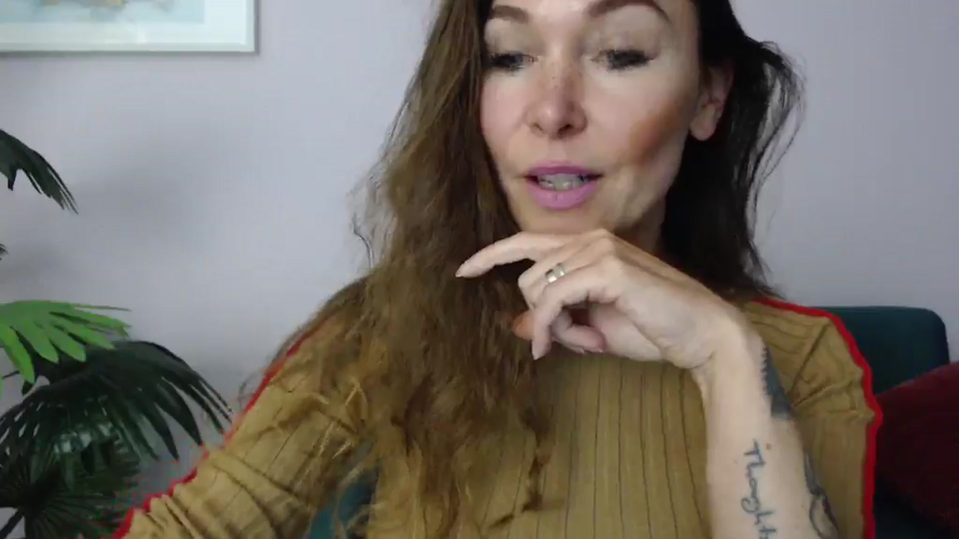 Gallery image thumbnail from Delilah_sweet's myfreecams stream on, 06/16/2025, 16:53 image 8 of 20