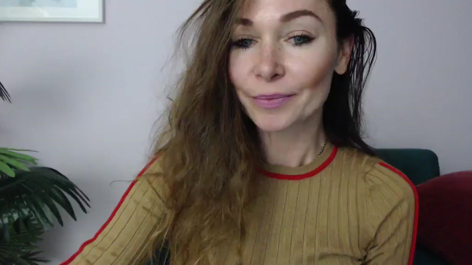 Gallery image thumbnail from Delilah_sweet's myfreecams stream on, 06/16/2025, 18:07 image 3 of 20