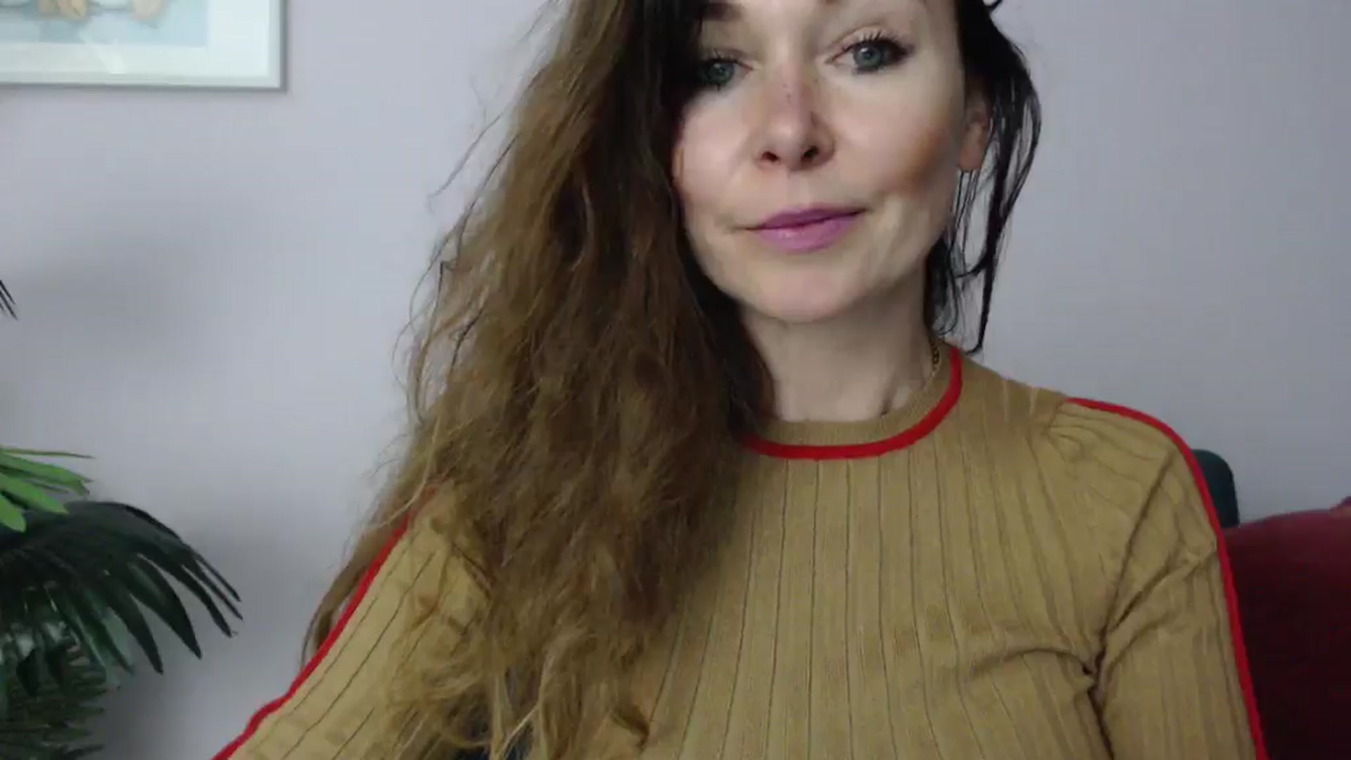 Gallery image thumbnail from Delilah_sweet's myfreecams stream on, 06/16/2025, 18:07 image 17 of 20