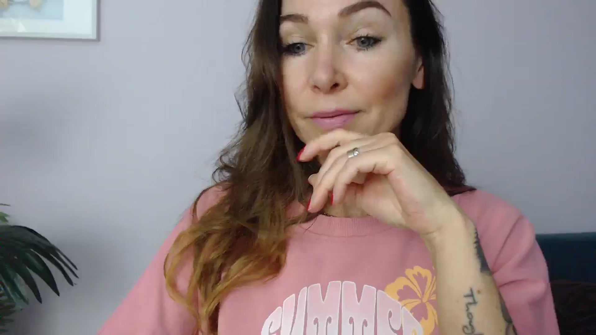 Gallery image thumbnail from Delilah_sweet's myfreecams stream on, 06/17/2025, 15:51 image 4 of 20