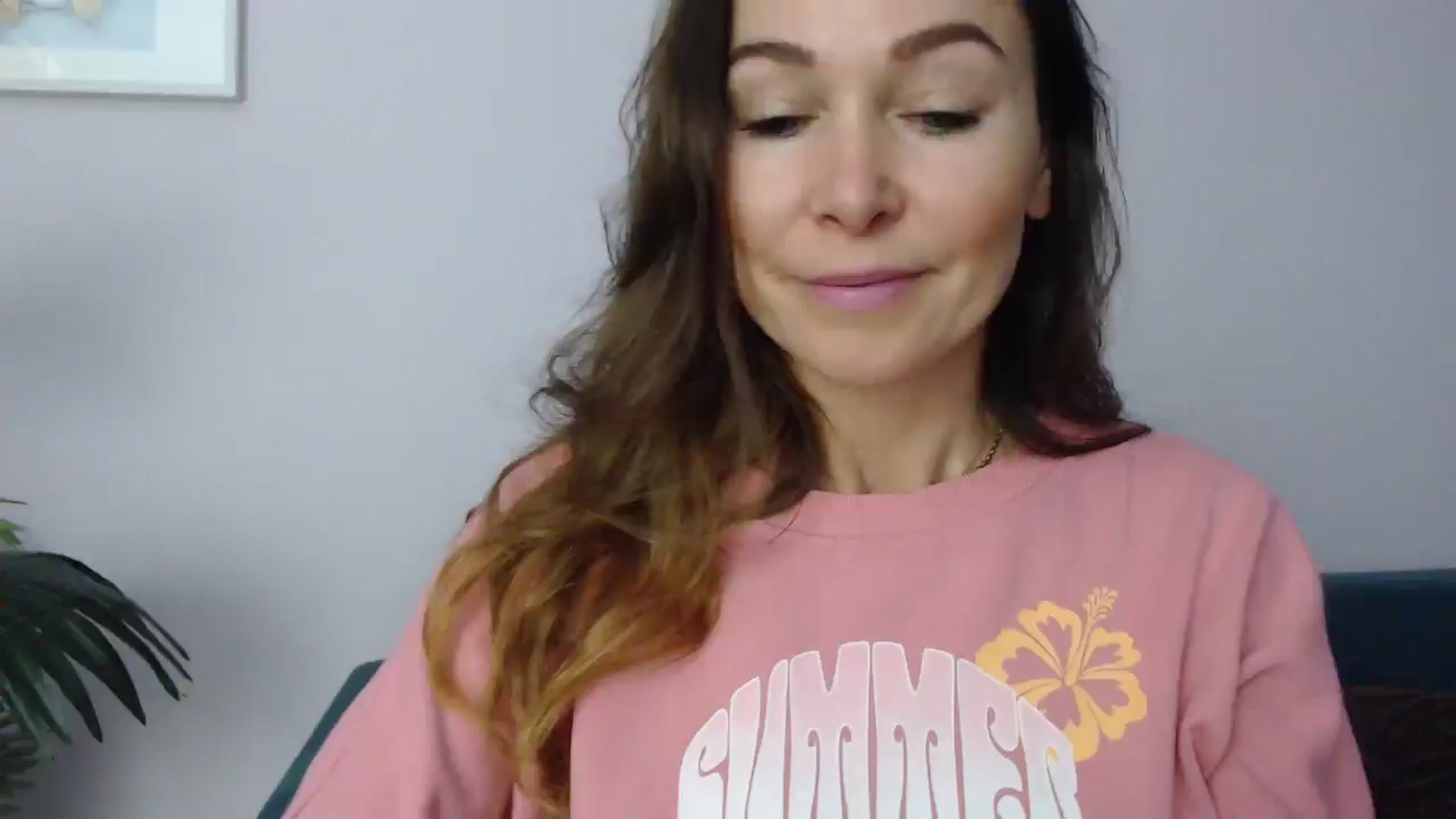 Gallery image thumbnail from Delilah_sweet's myfreecams stream on, 06/17/2025, 15:51 image 1 of 20