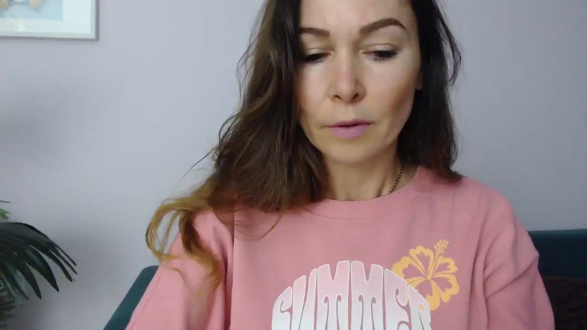 Gallery image thumbnail from Delilah_sweet's myfreecams stream on, 06/17/2025, 15:51 image 8 of 20