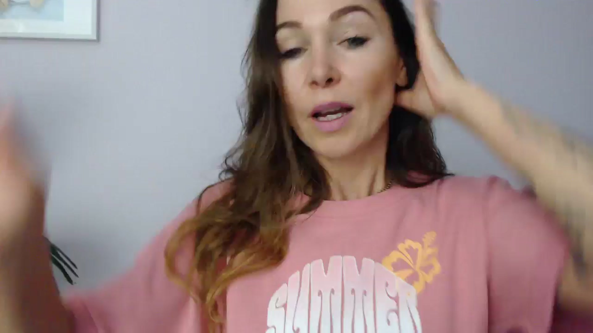 Gallery image thumbnail from Delilah_sweet's myfreecams stream on, 06/17/2025, 15:51 image 5 of 20