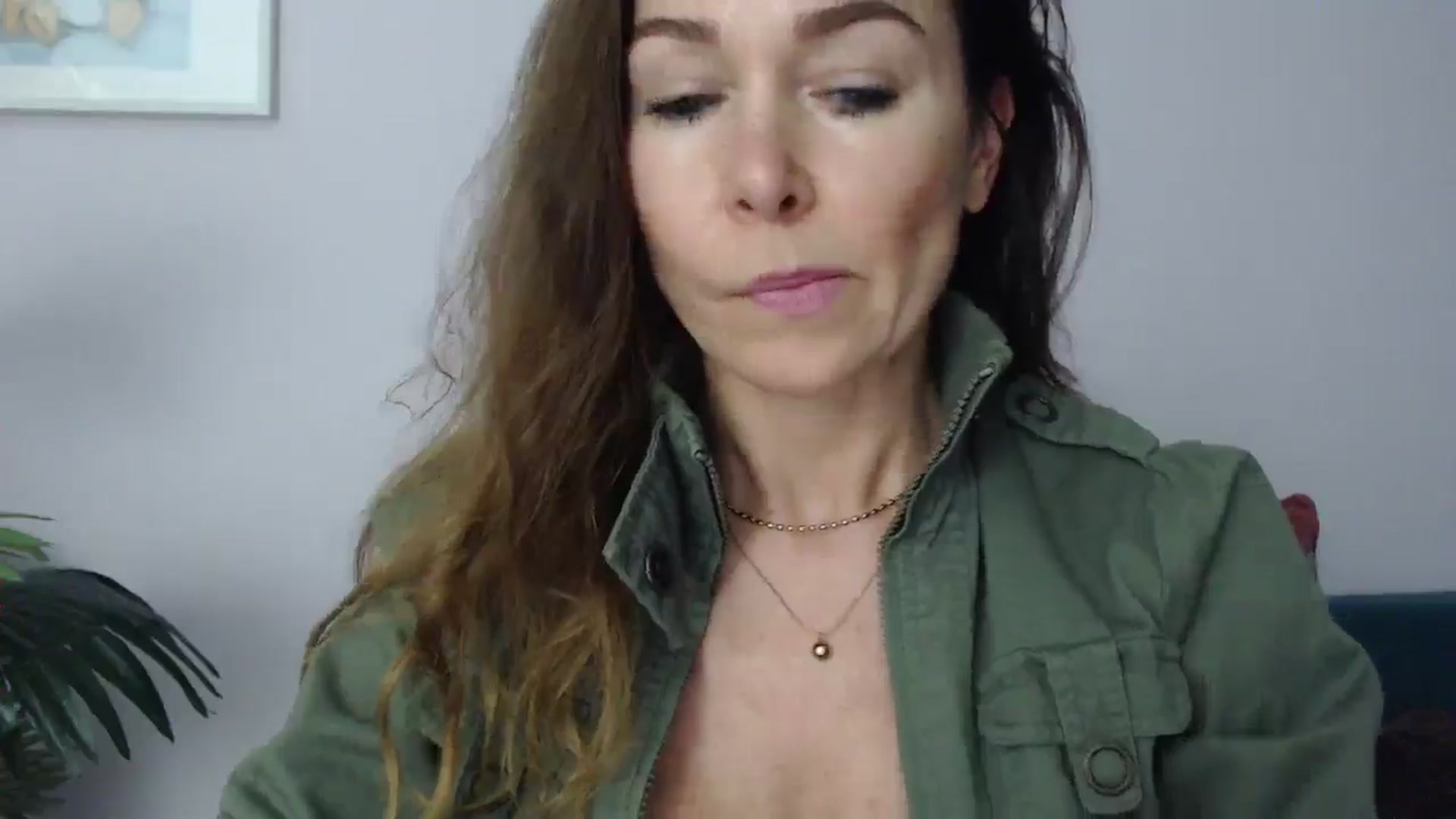 Gallery image thumbnail from Delilah_sweet's myfreecams stream on, 06/18/2025, 15:46 image 16 of 20