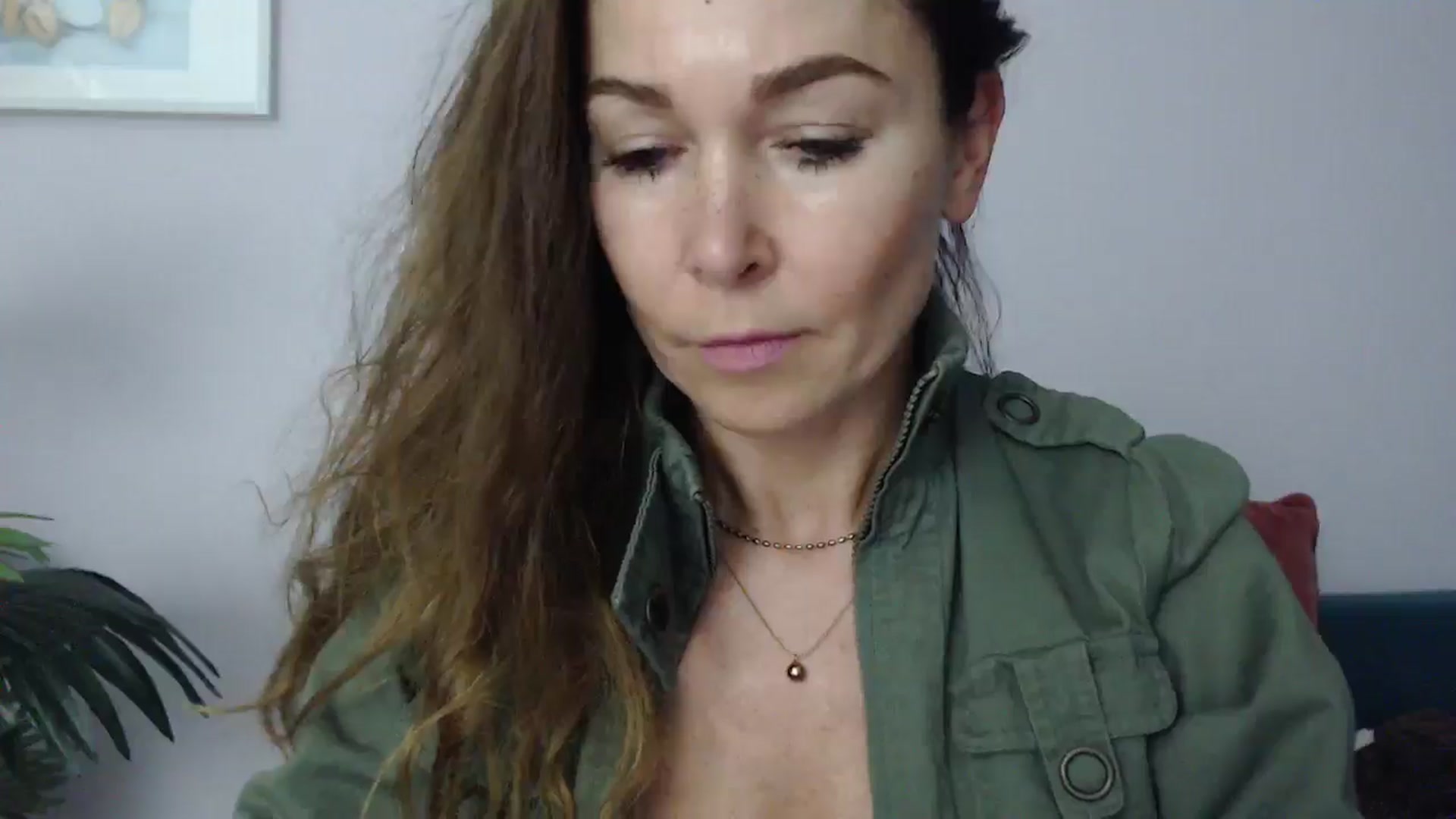 Gallery image thumbnail from Delilah_sweet's myfreecams stream on, 06/18/2025, 15:46 image 17 of 20