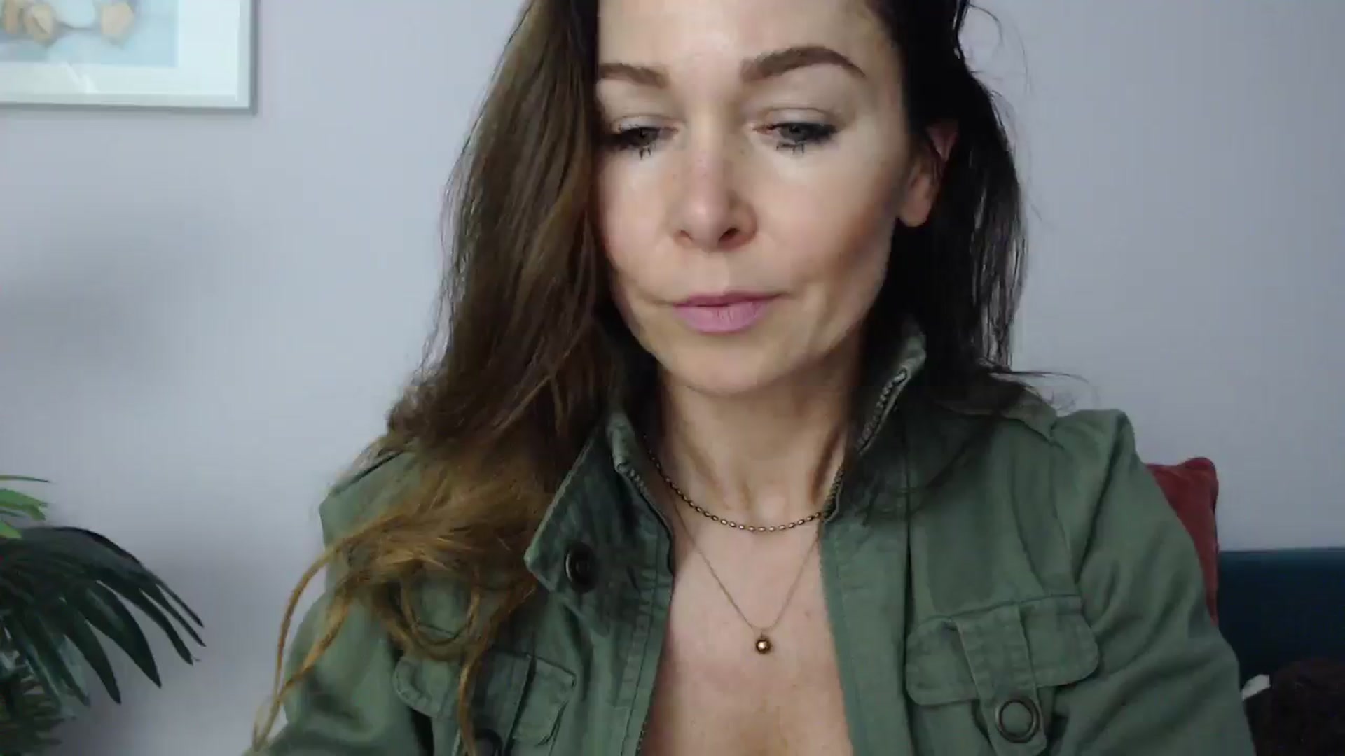 Gallery image thumbnail from Delilah_sweet's myfreecams stream on, 06/18/2025, 15:46 image 3 of 20