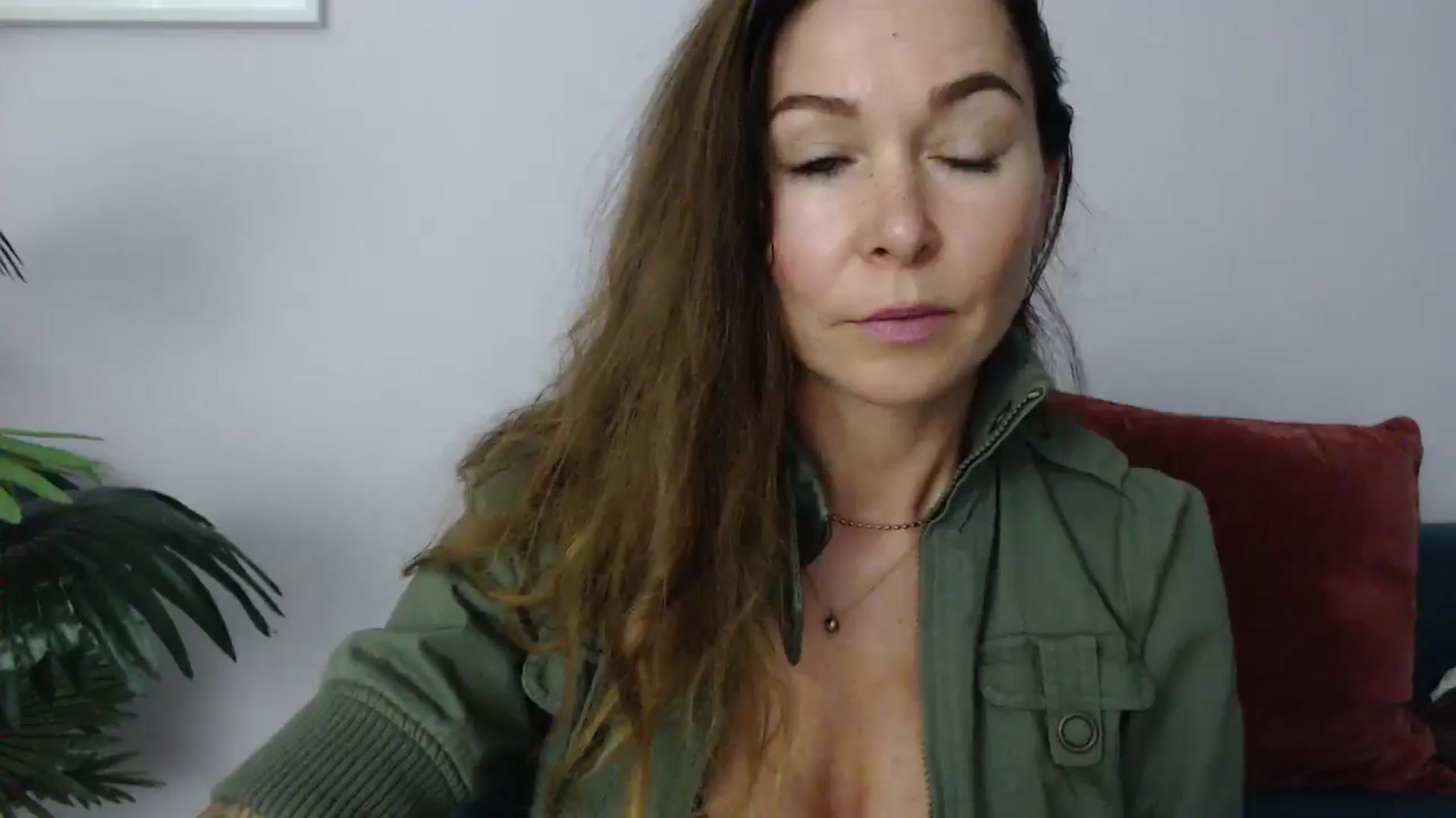 Gallery image thumbnail from Delilah_sweet's myfreecams stream on, 06/18/2025, 16:18 image 19 of 20