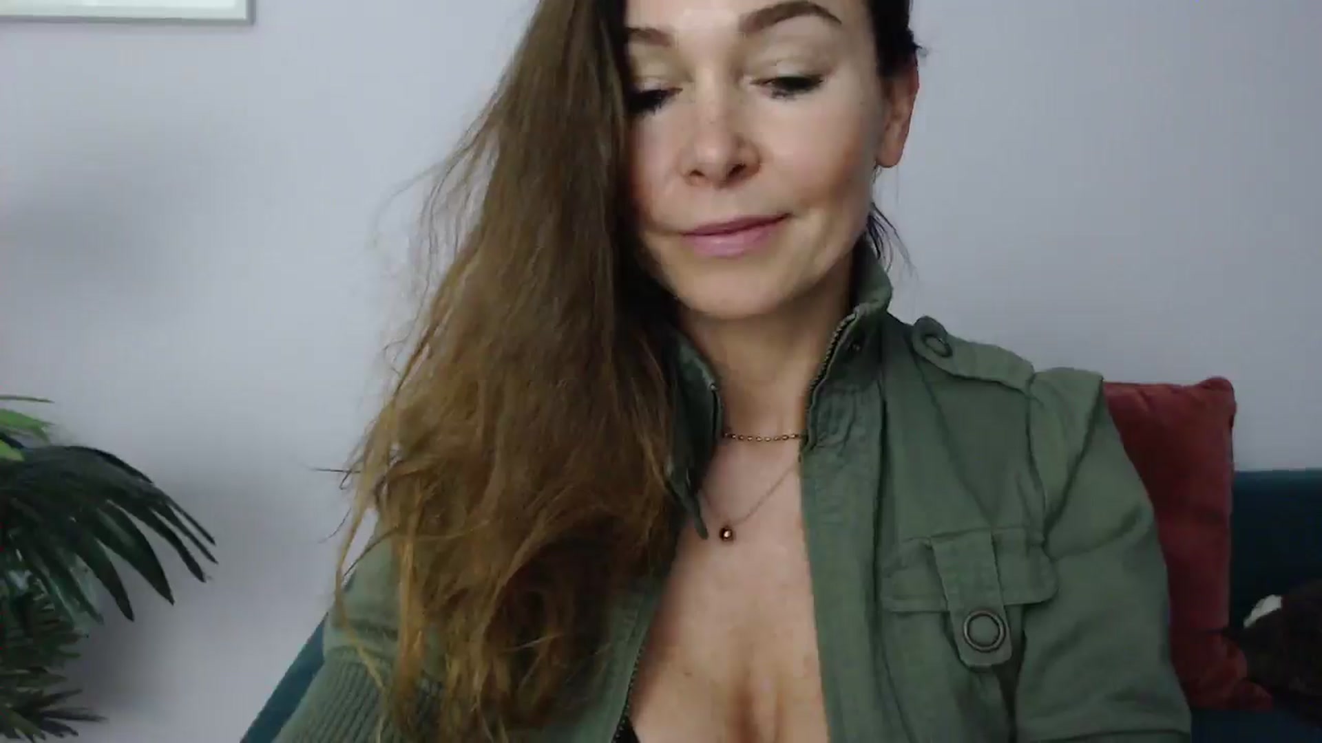 Gallery image thumbnail from Delilah_sweet's myfreecams stream on, 06/18/2025, 16:18 image 7 of 20