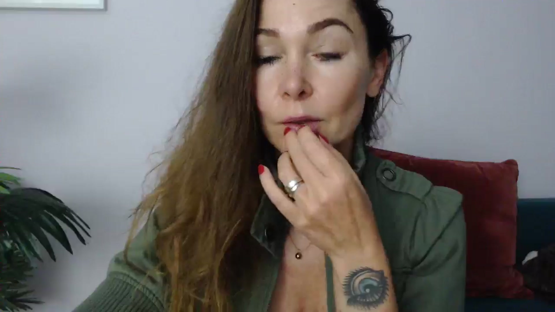 Gallery image thumbnail from Delilah_sweet's myfreecams stream on, 06/18/2025, 16:18 image 12 of 20