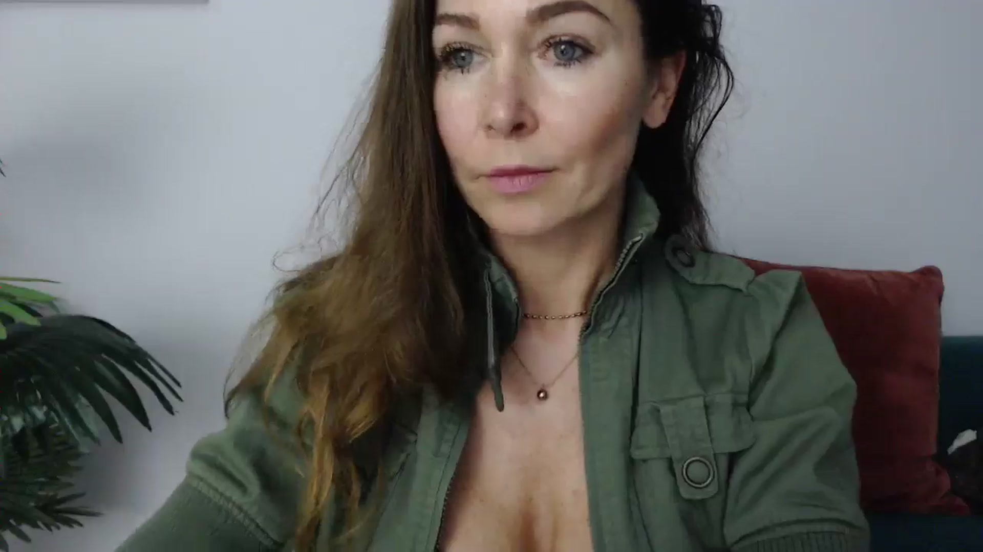 Gallery image thumbnail from Delilah_sweet's myfreecams stream on, 06/18/2025, 16:49 image 10 of 20