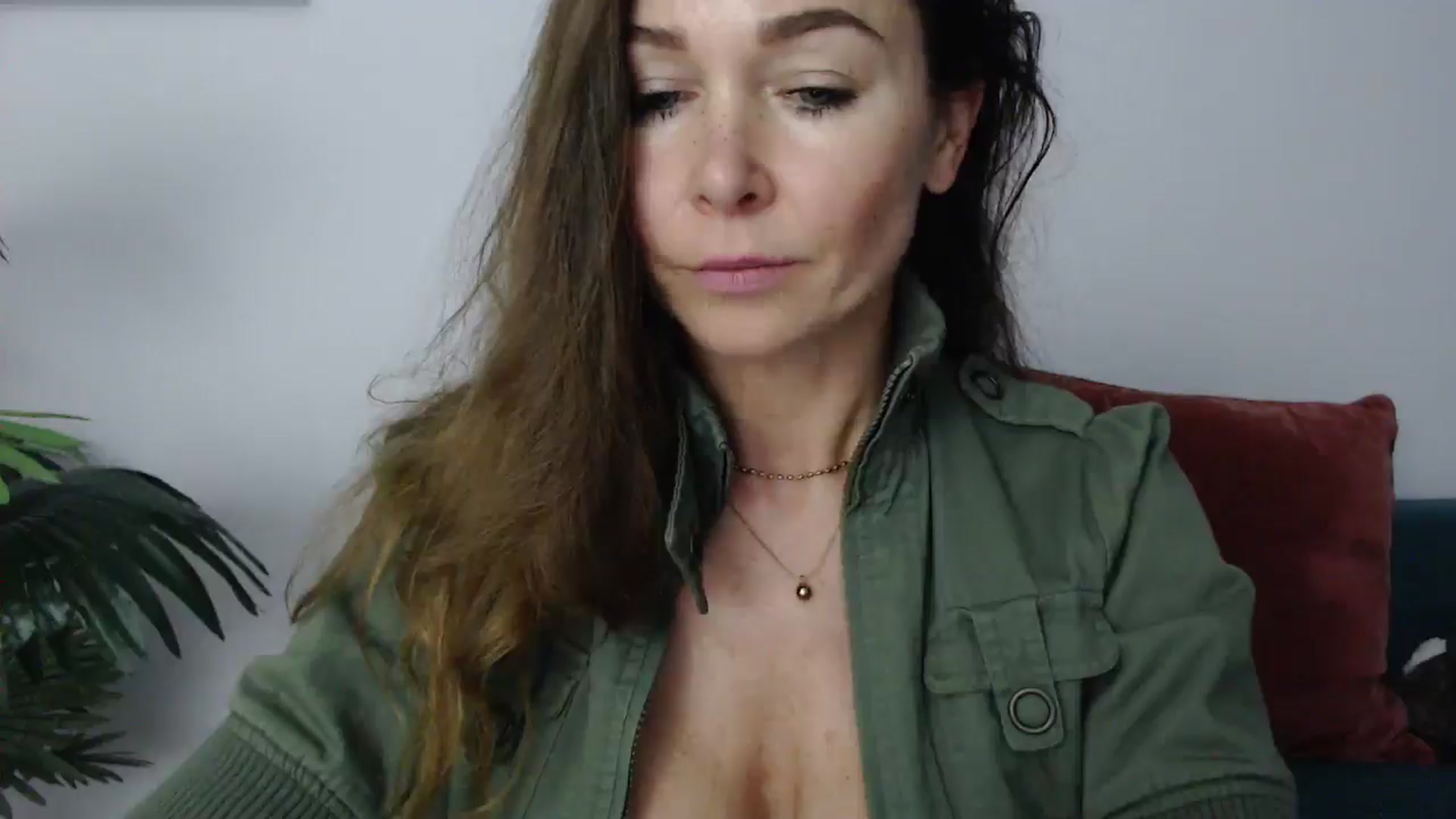 Gallery image thumbnail from Delilah_sweet's myfreecams stream on, 06/18/2025, 16:49 image 13 of 20