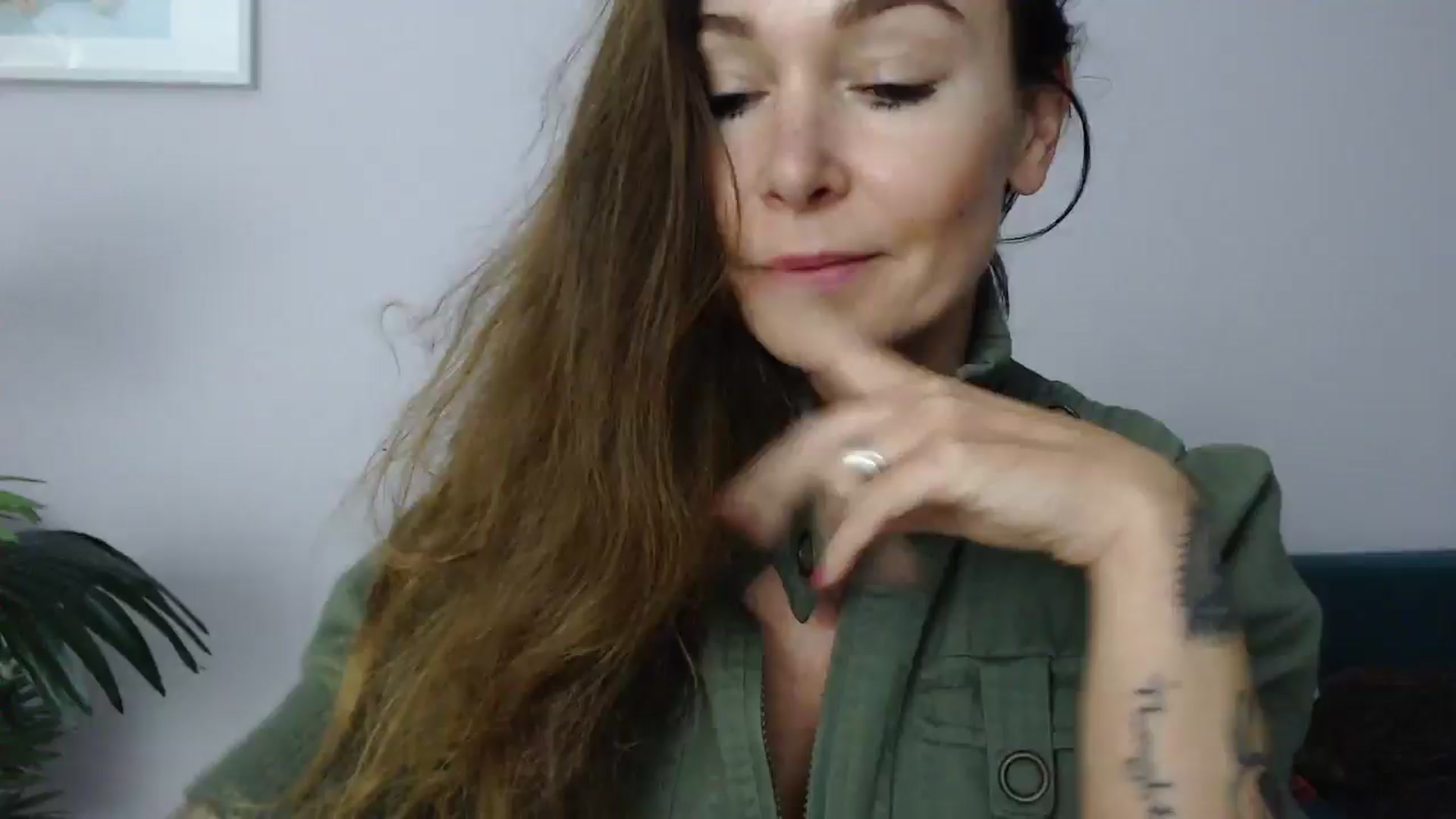 Gallery image thumbnail from Delilah_sweet's myfreecams stream on, 06/18/2025, 17:48 image 14 of 20