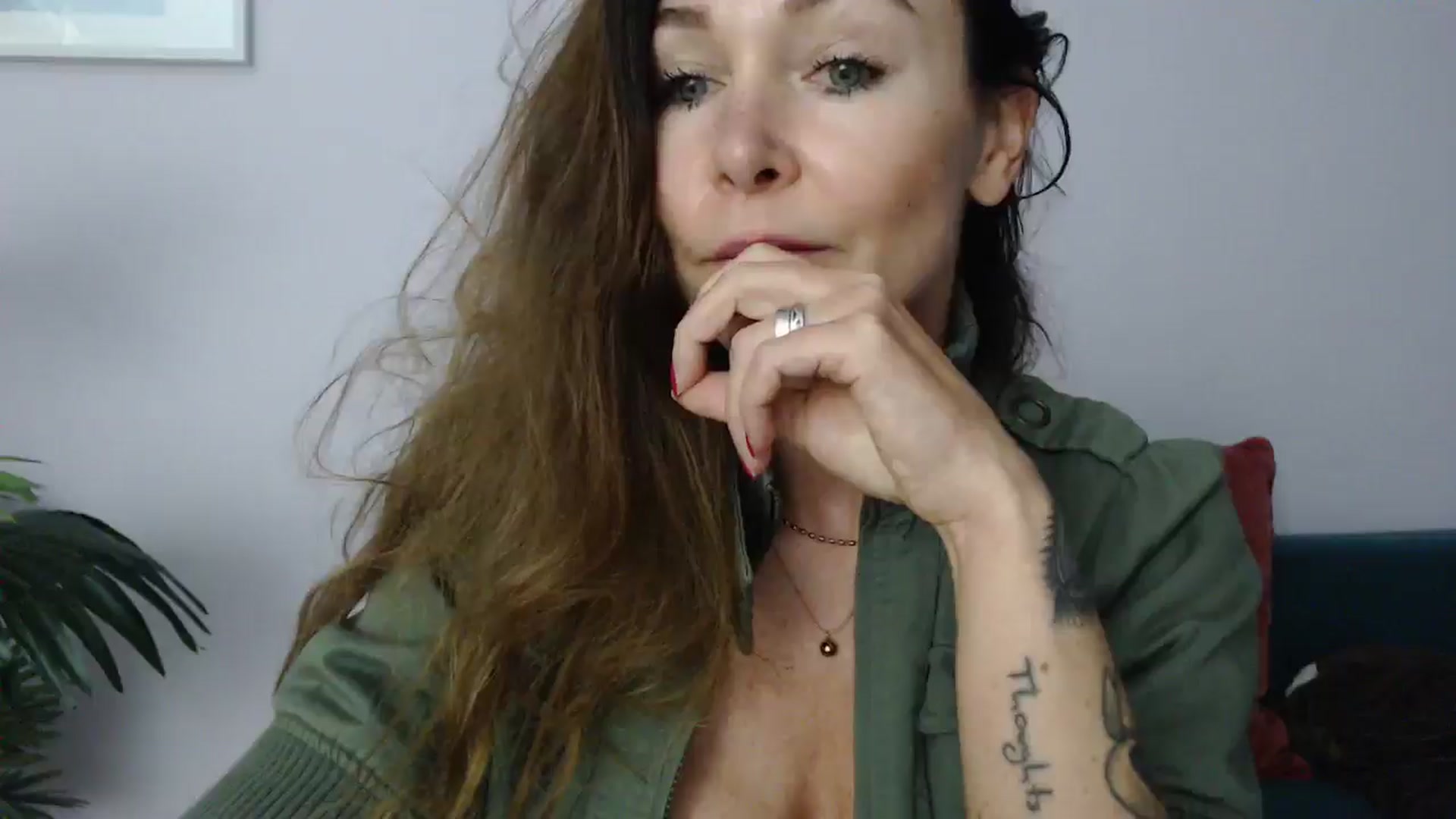 Gallery image thumbnail from Delilah_sweet's myfreecams stream on, 06/18/2025, 17:48 image 7 of 20