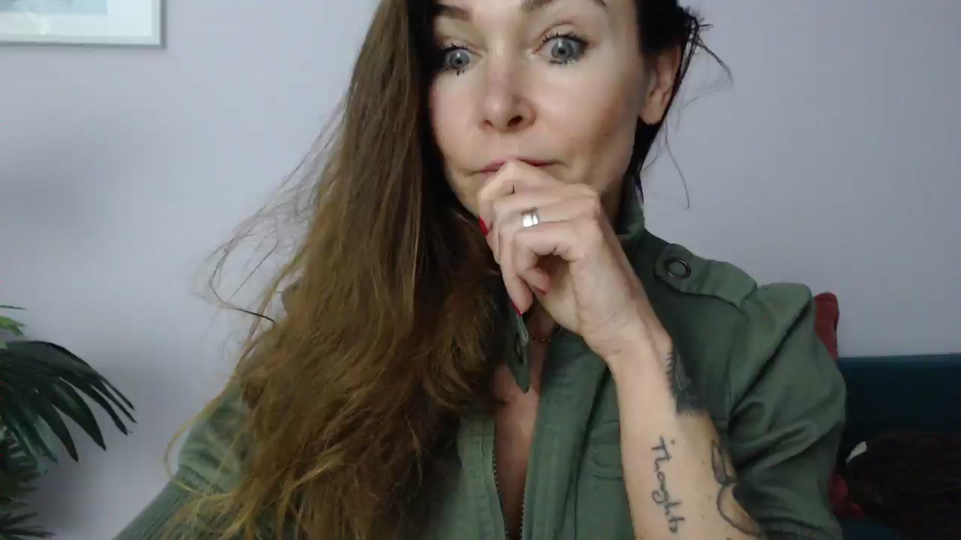 Gallery image thumbnail from Delilah_sweet's myfreecams stream on, 06/18/2025, 17:48 image 16 of 20