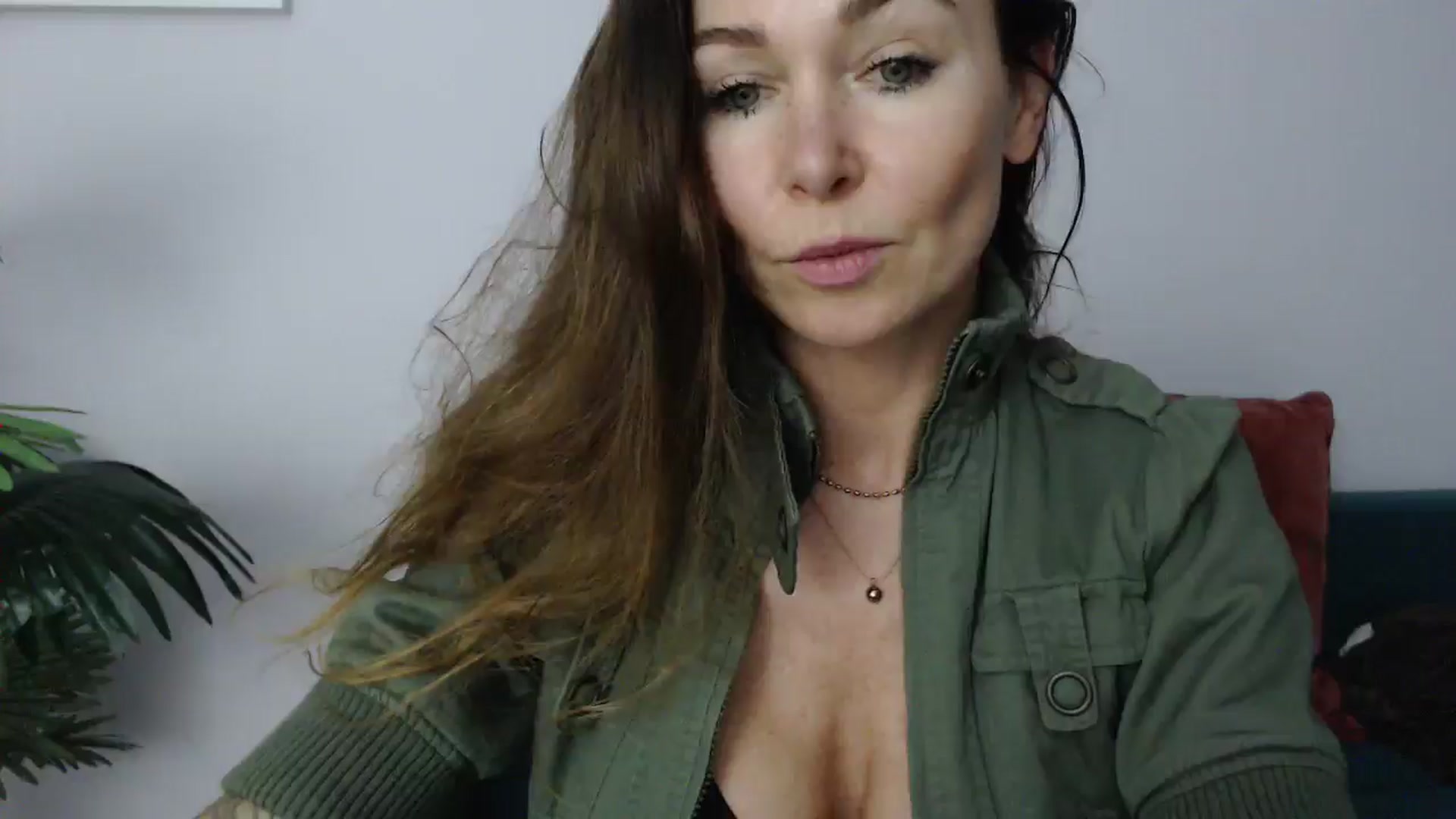 Gallery image thumbnail from Delilah_sweet's myfreecams stream on, 06/18/2025, 17:48 image 2 of 20