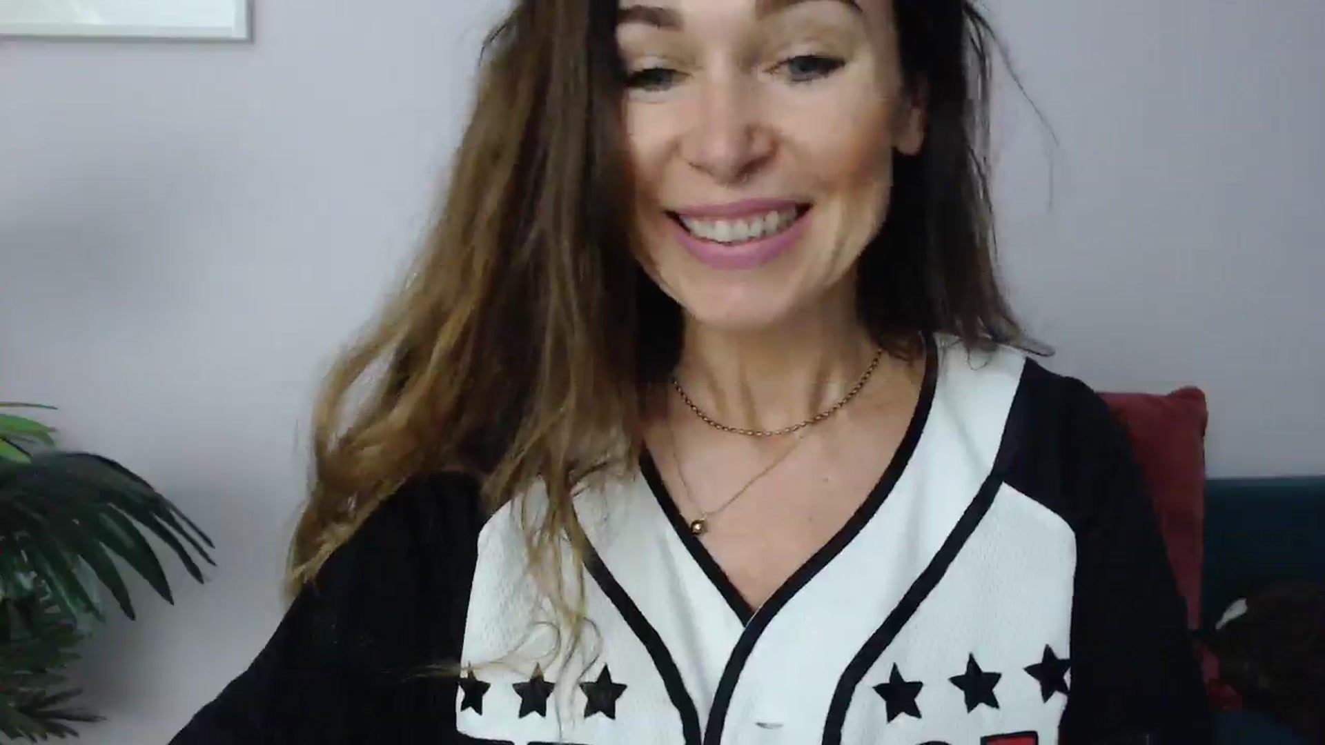 Gallery image thumbnail from Delilah_sweet's myfreecams stream on, 06/23/2025, 15:36 image 2 of 20