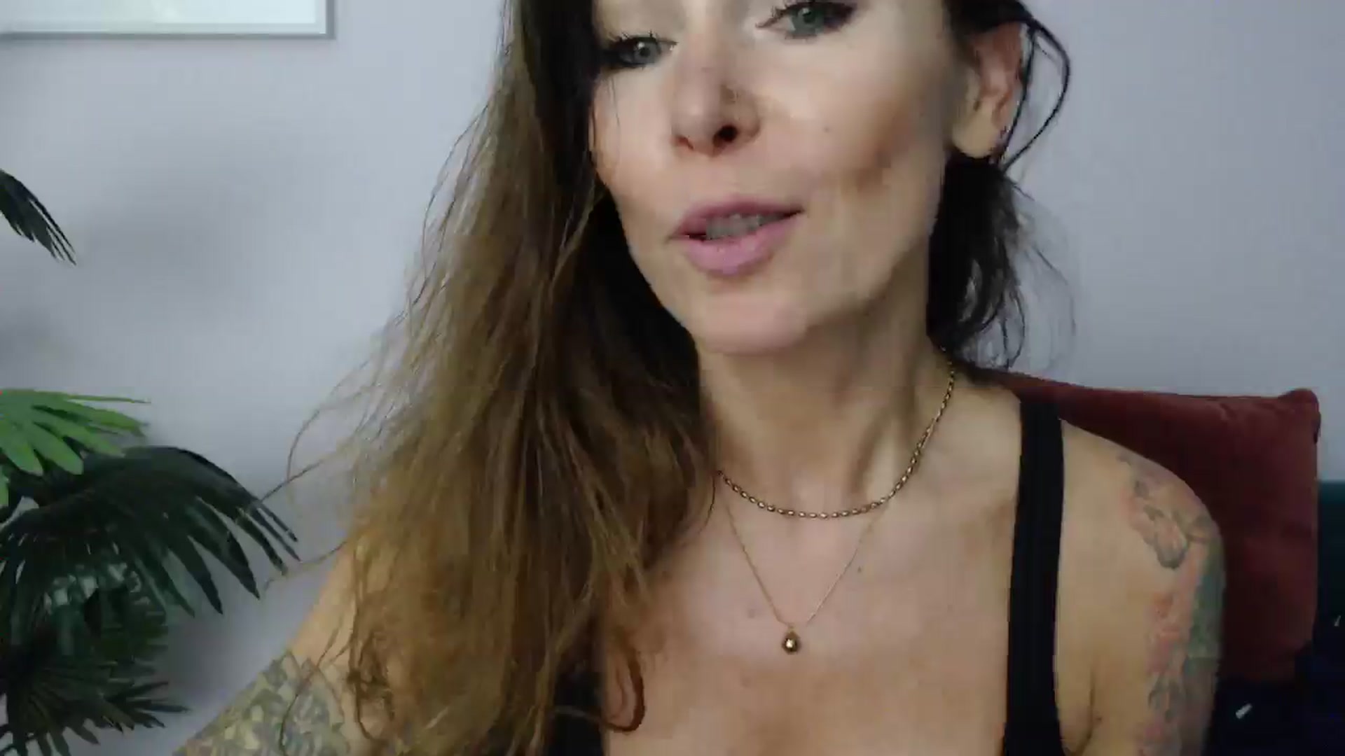 Gallery image thumbnail from Delilah_sweet's myfreecams stream on, 06/24/2025, 16:48 image 3 of 20