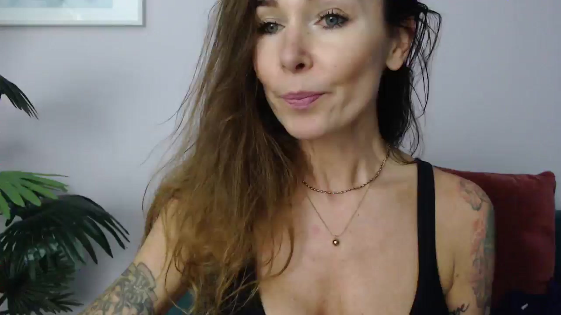 Gallery image thumbnail from Delilah_sweet's myfreecams stream on, 06/24/2025, 16:48 image 13 of 20