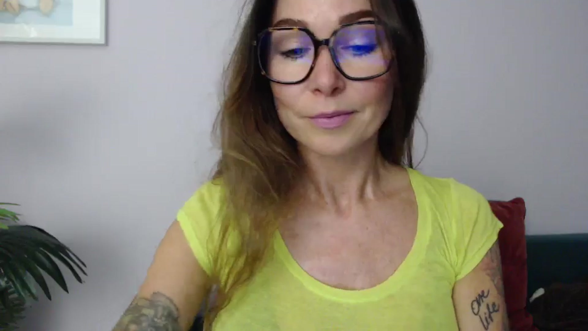 Gallery image thumbnail from Delilah_sweet's myfreecams stream on, 07/01/2025, 16:00 image 5 of 20