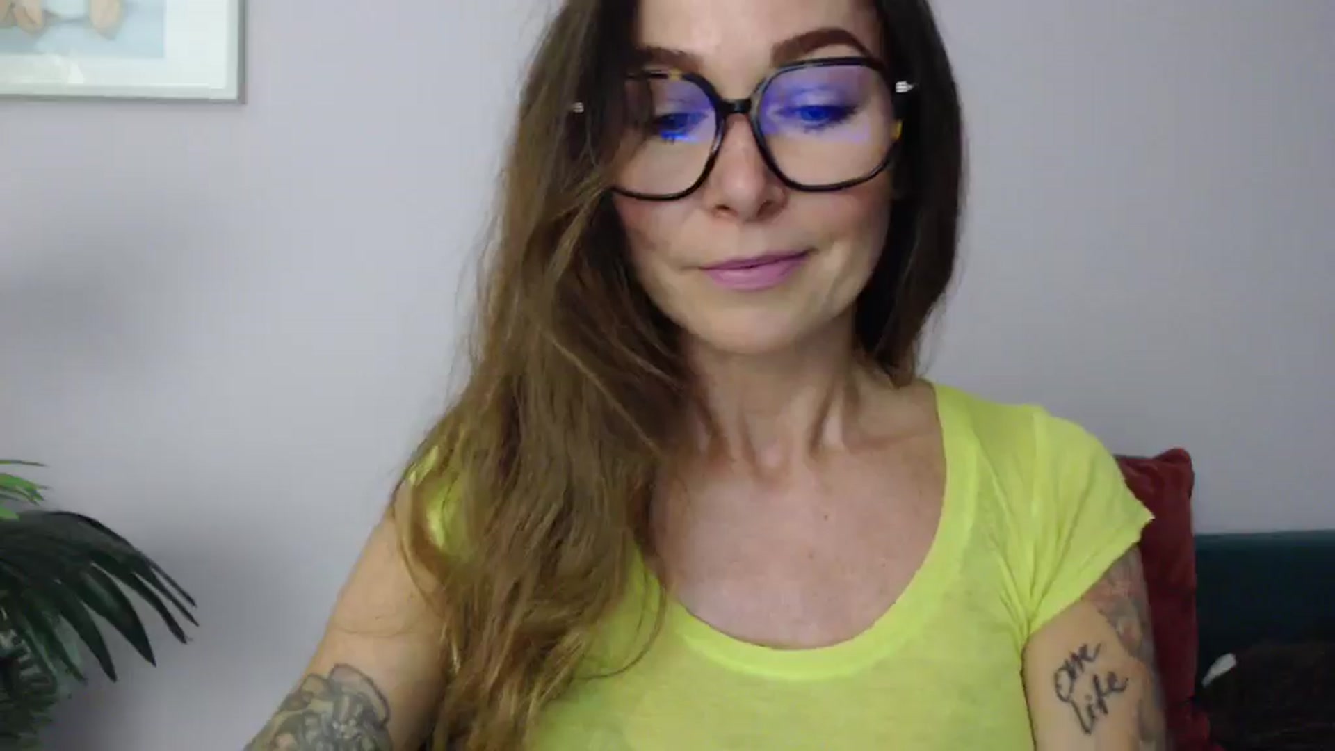 Gallery image thumbnail from Delilah_sweet's myfreecams stream on, 07/01/2025, 16:00 image 15 of 20