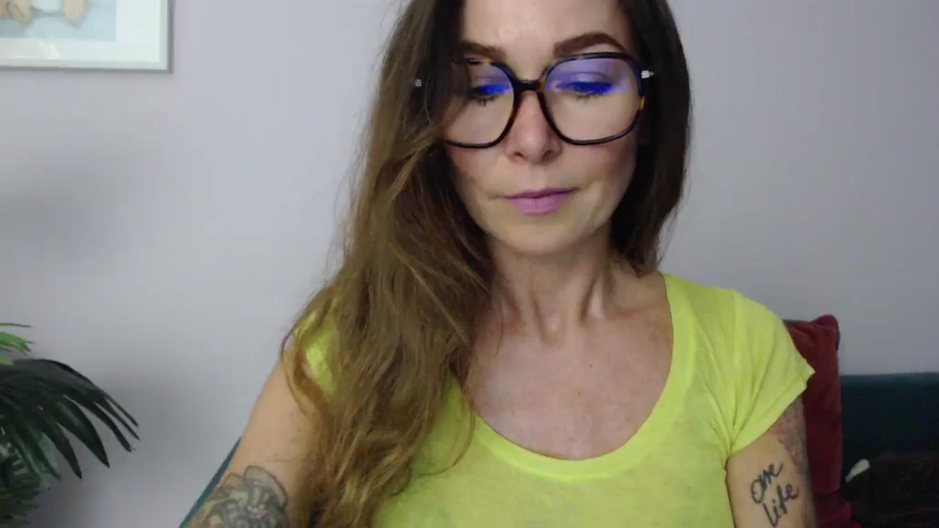 Gallery image thumbnail from Delilah_sweet's myfreecams stream on, 07/01/2025, 16:00 image 18 of 20