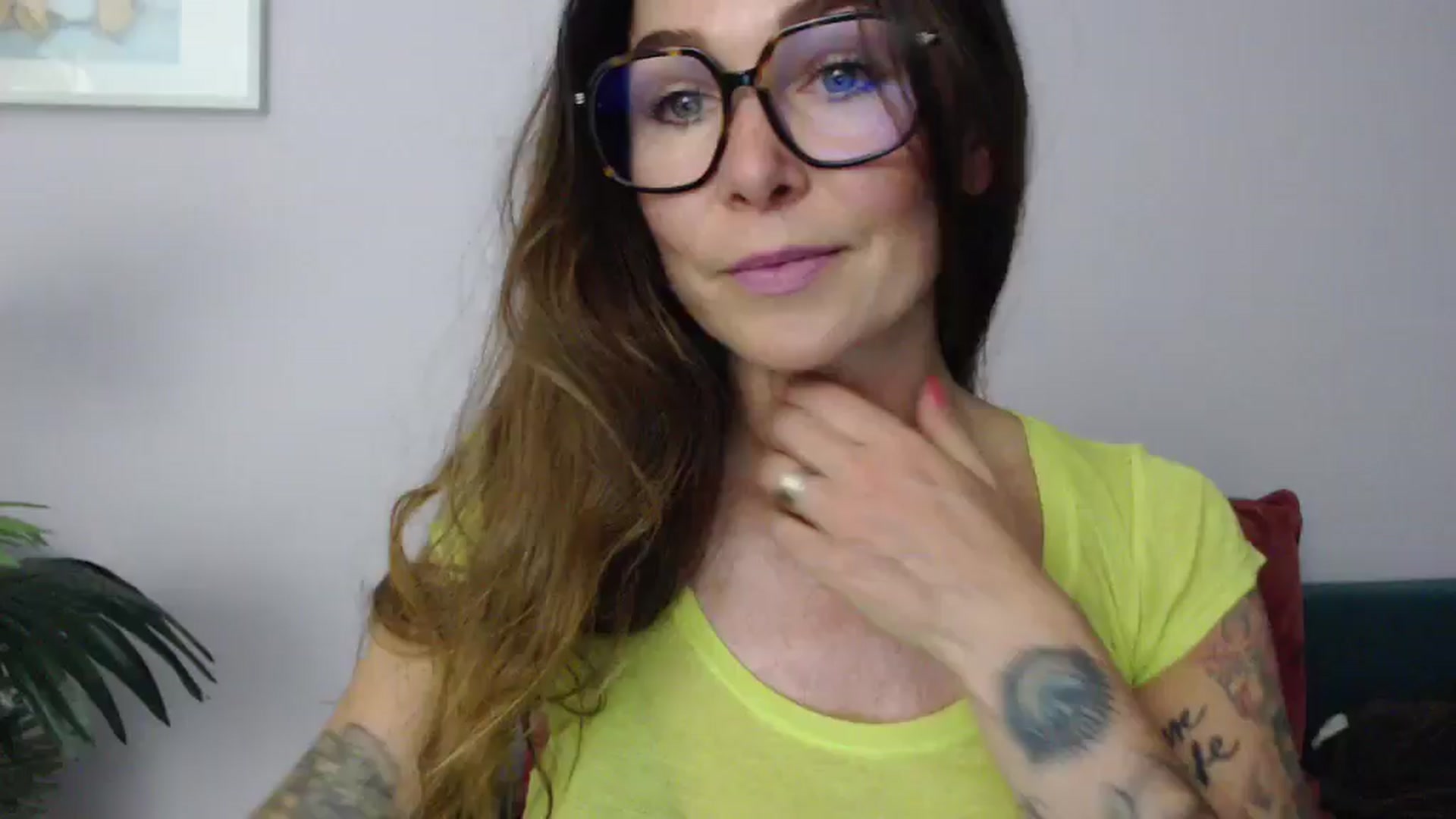 Gallery image thumbnail from Delilah_sweet's myfreecams stream on, 07/01/2025, 16:00 image 8 of 20