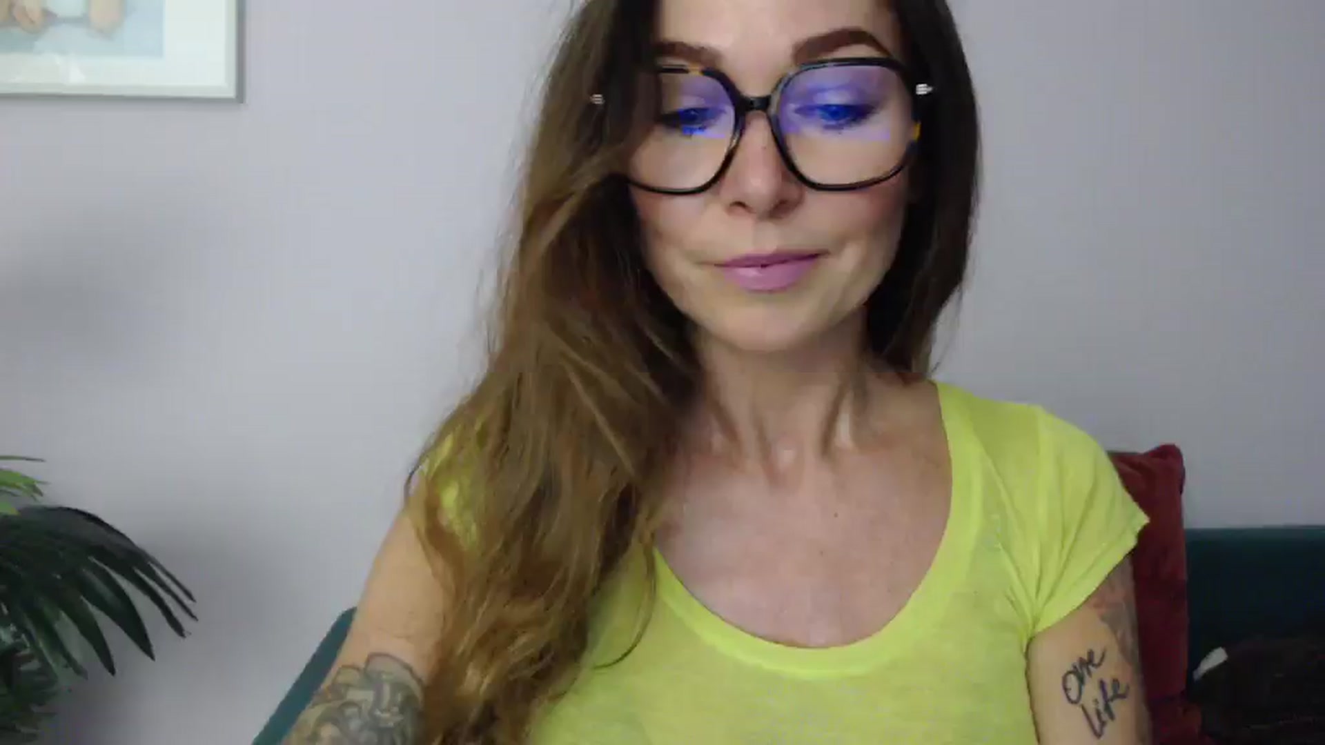 Gallery image thumbnail from Delilah_sweet's myfreecams stream on, 07/01/2025, 16:00 image 17 of 20
