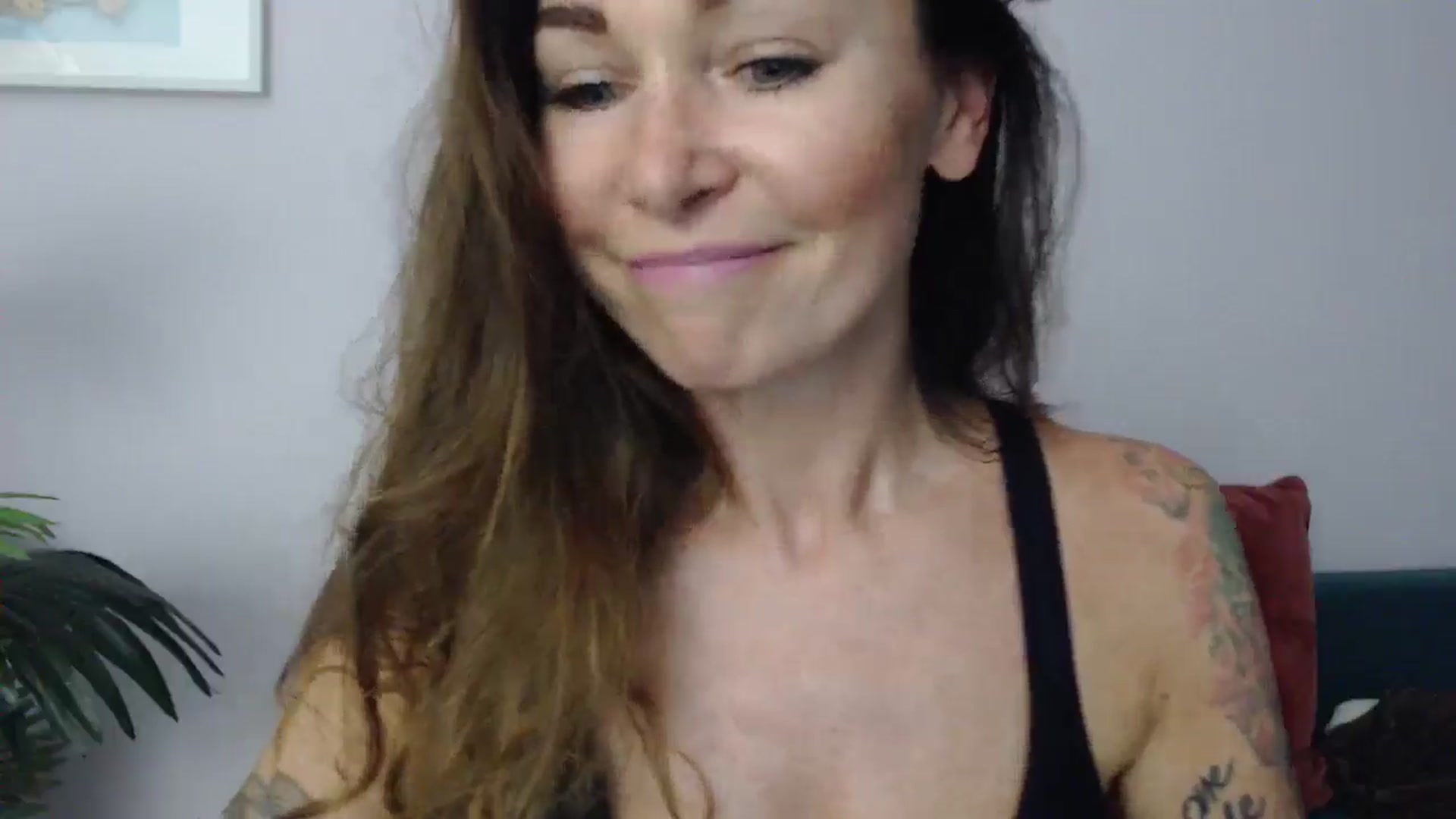 Gallery image thumbnail from Delilah_sweet's myfreecams stream on, 07/02/2025, 16:26 image 6 of 20