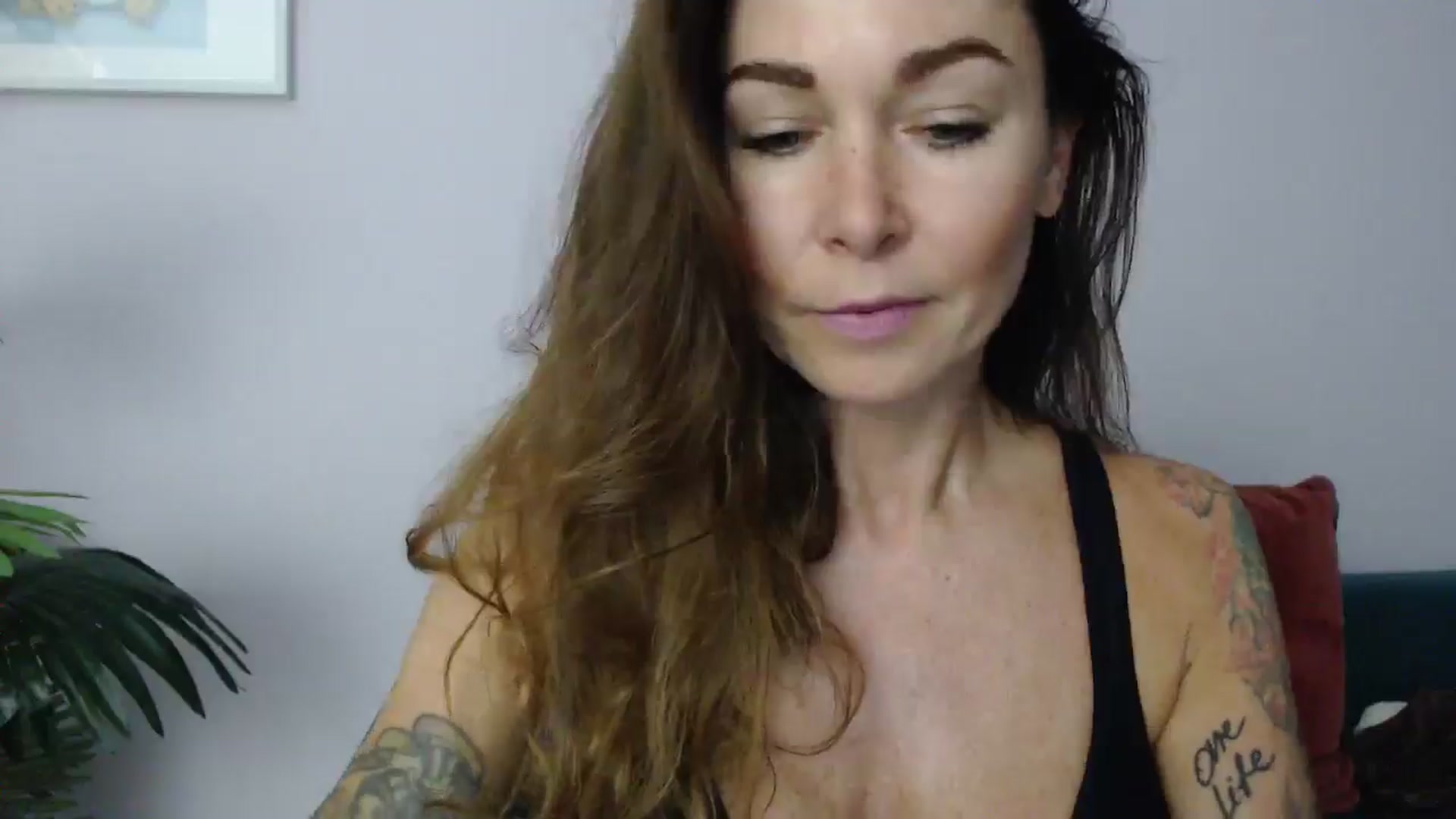 Gallery image thumbnail from Delilah_sweet's myfreecams stream on, 07/02/2025, 16:26 image 18 of 20
