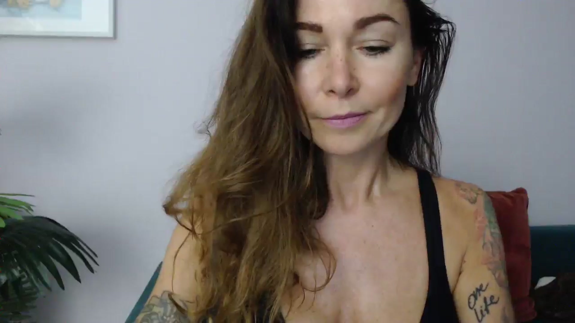Gallery image thumbnail from Delilah_sweet's myfreecams stream on, 07/02/2025, 16:26 image 17 of 20