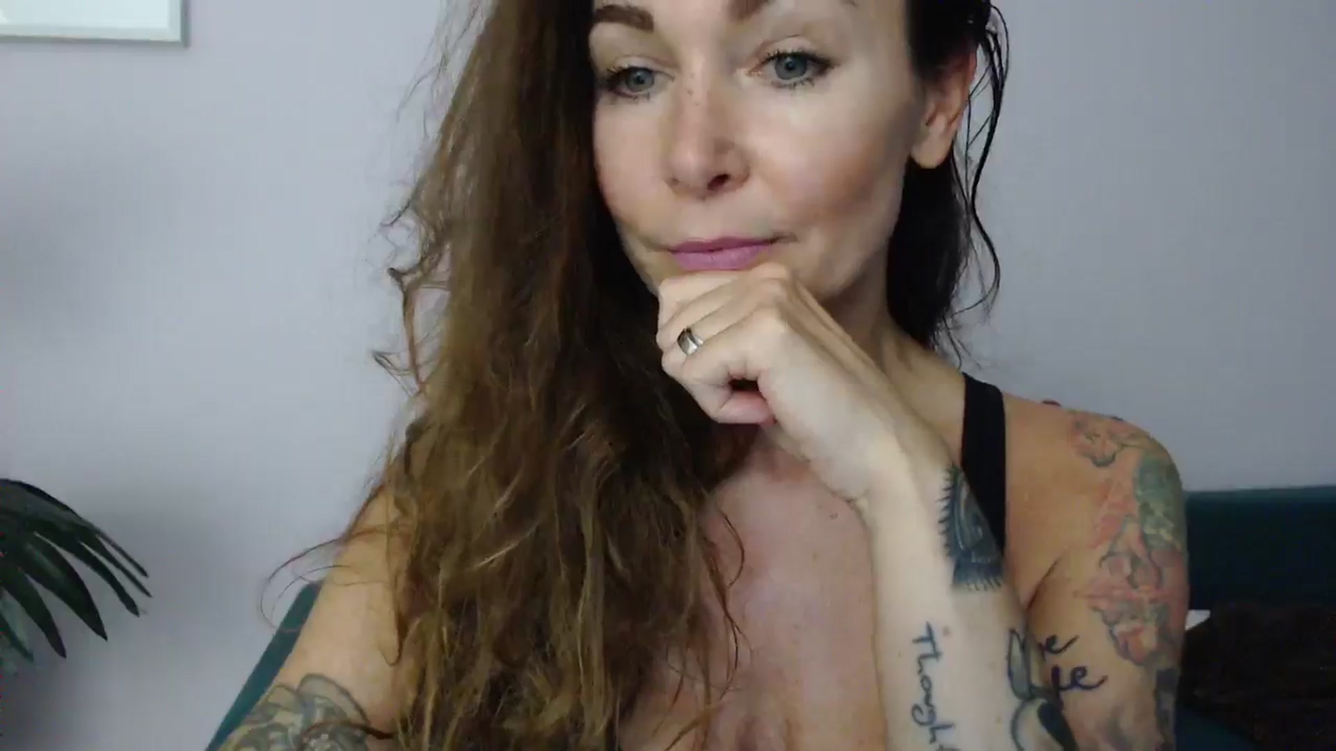 Gallery image thumbnail from Delilah_sweet's myfreecams stream on, 07/02/2025, 17:31 image 17 of 20