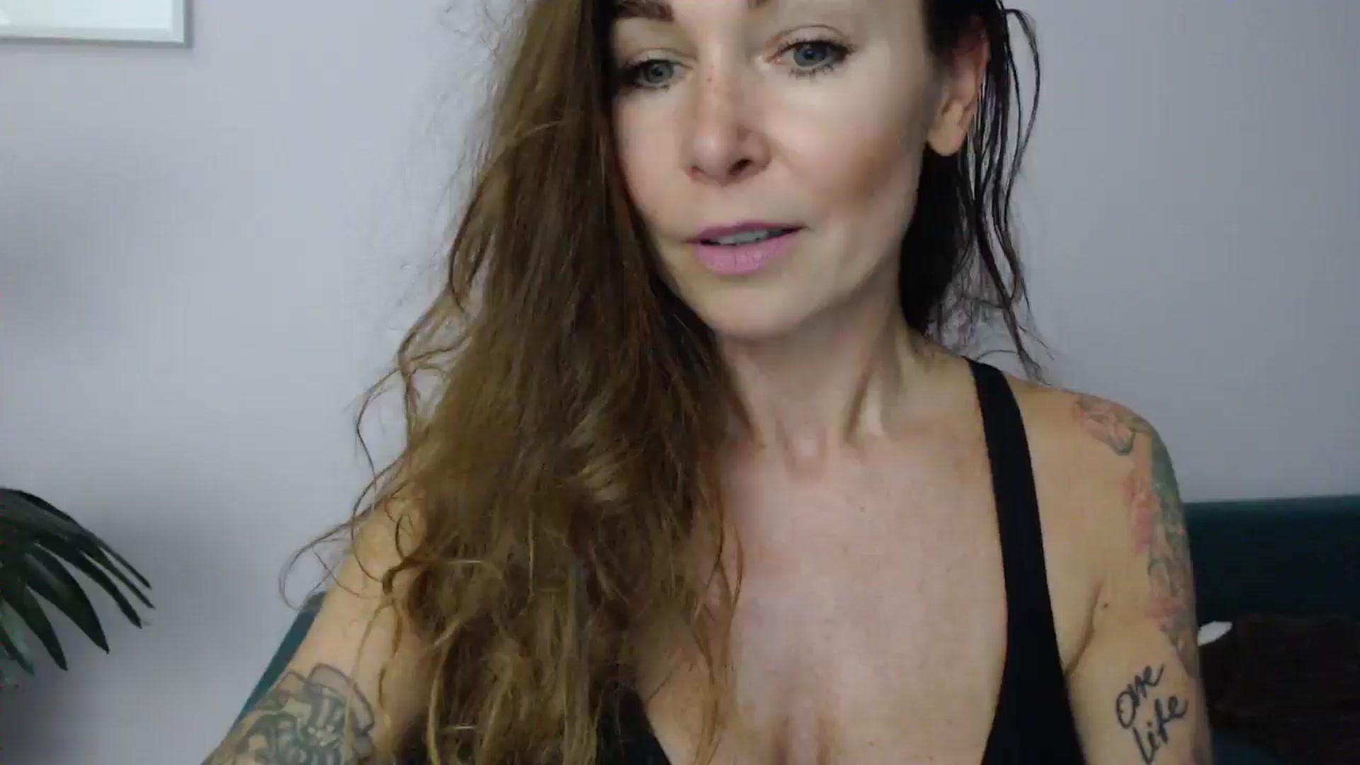 Gallery image thumbnail from Delilah_sweet's myfreecams stream on, 07/02/2025, 17:31 image 3 of 20