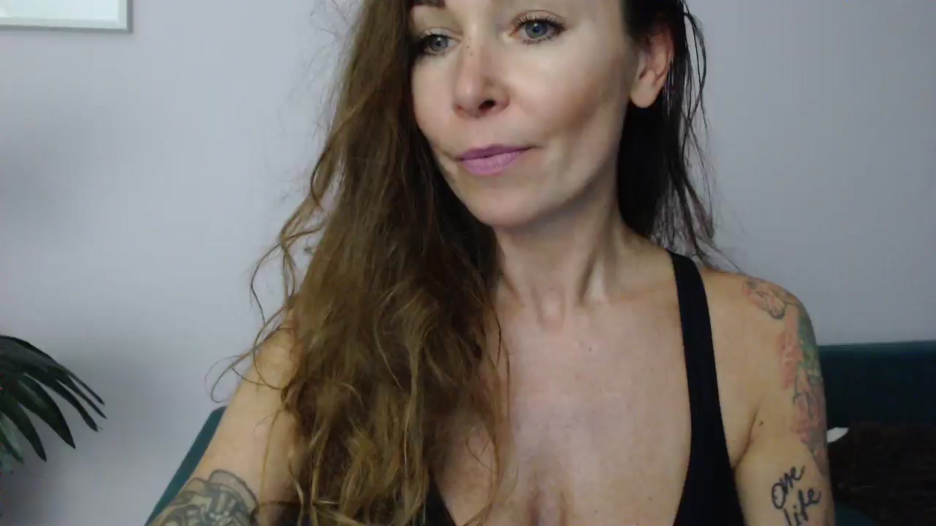 Gallery image thumbnail from Delilah_sweet's myfreecams stream on, 07/02/2025, 17:31 image 7 of 20