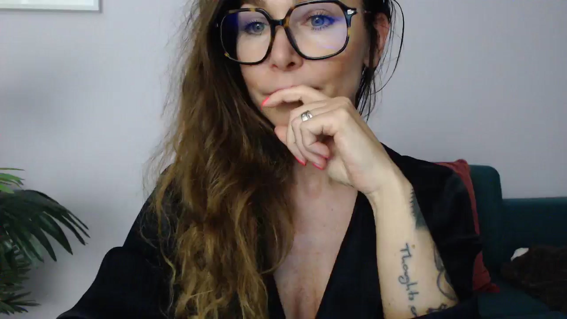 Gallery image thumbnail from Delilah_sweet's myfreecams stream on, 07/03/2025, 14:38 image 14 of 20