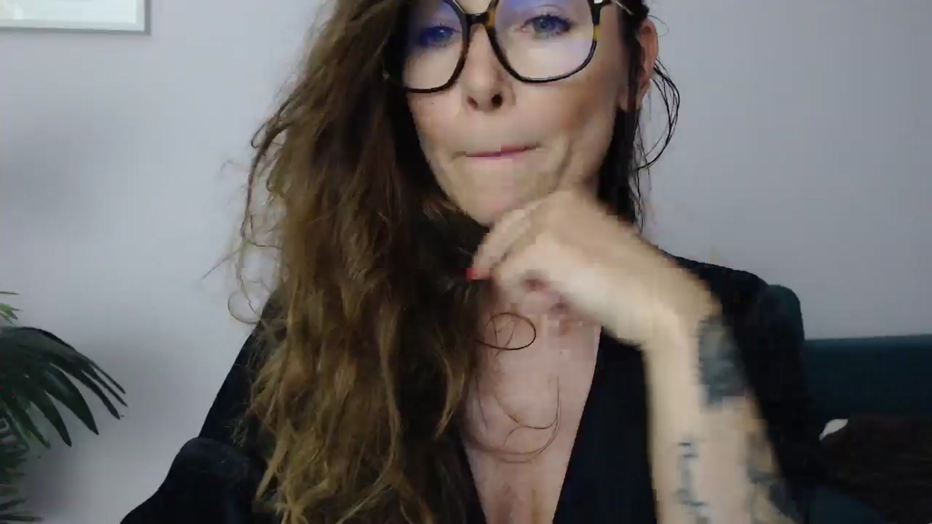 Gallery image thumbnail from Delilah_sweet's myfreecams stream on, 07/03/2025, 16:22 image 3 of 20