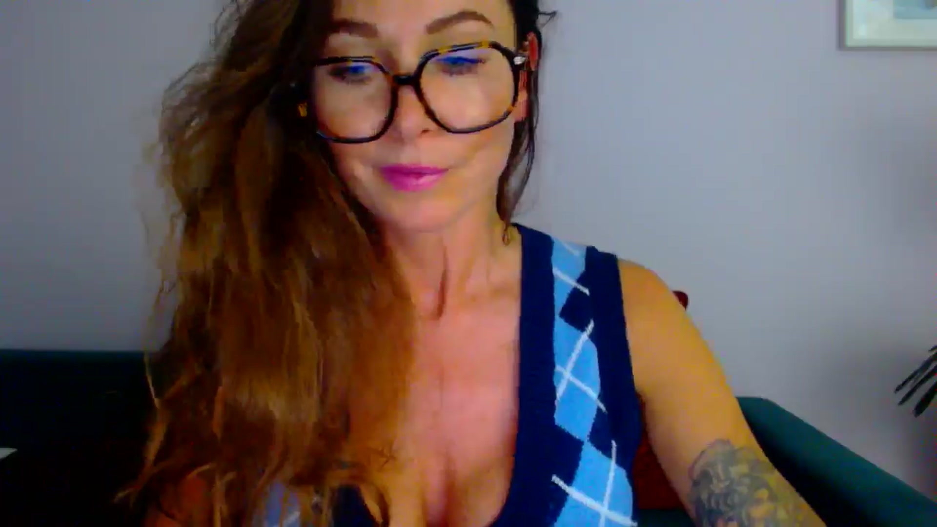 Gallery image thumbnail from Delilah_sweet's myfreecams stream on, 07/08/2025, 16:56 image 16 of 20