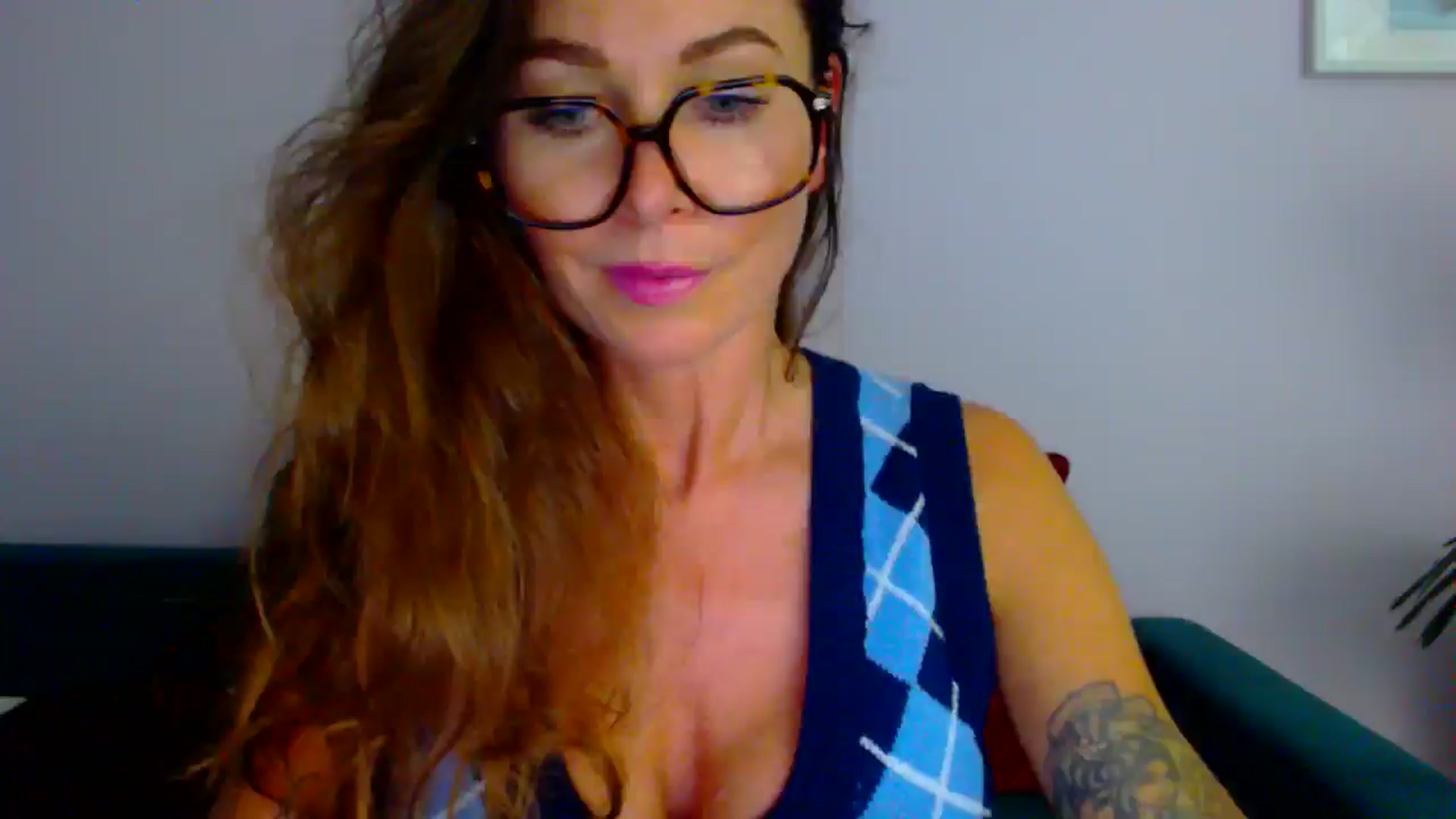 Gallery image thumbnail from Delilah_sweet's myfreecams stream on, 07/08/2025, 16:56 image 17 of 20