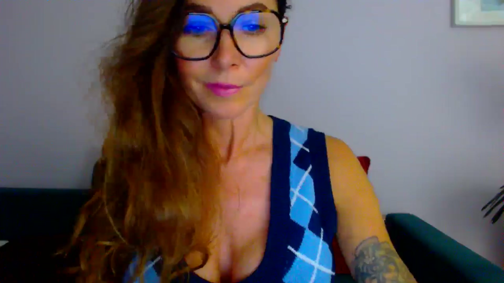 Gallery image thumbnail from Delilah_sweet's myfreecams stream on, 07/08/2025, 17:07 image 6 of 20
