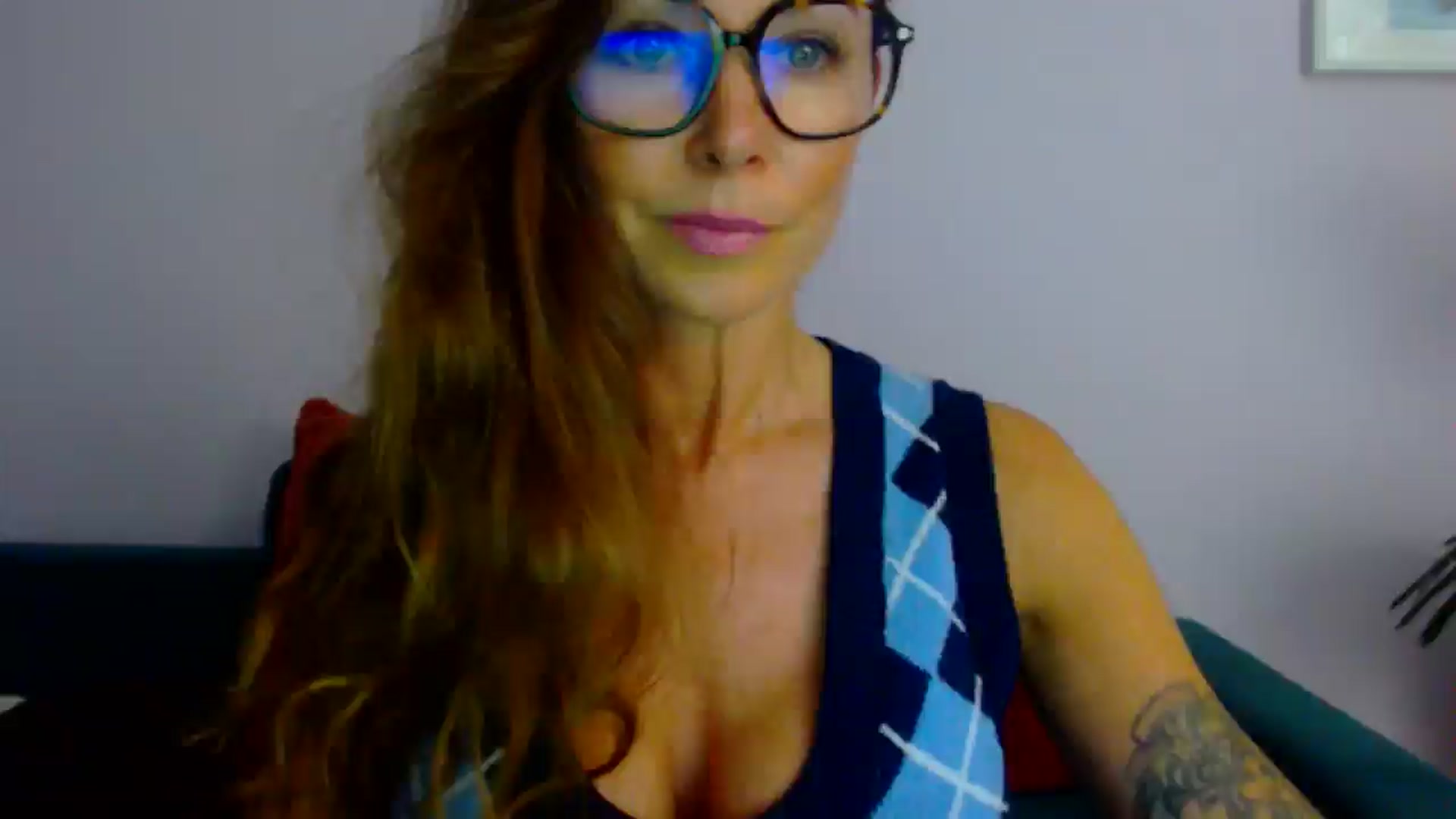 Gallery image thumbnail from Delilah_sweet's myfreecams stream on, 07/08/2025, 17:07 image 2 of 20