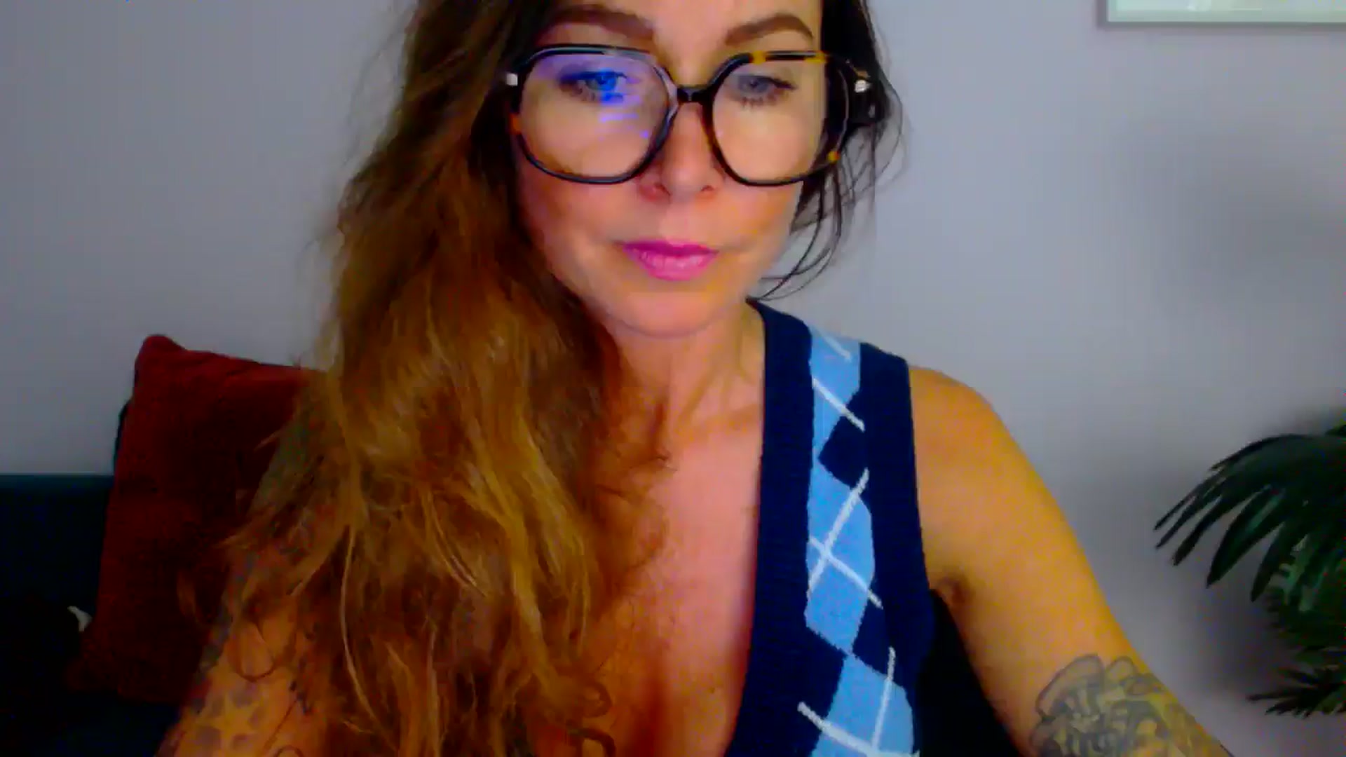 Gallery image thumbnail from Delilah_sweet's myfreecams stream on, 07/08/2025, 17:49 image 8 of 20