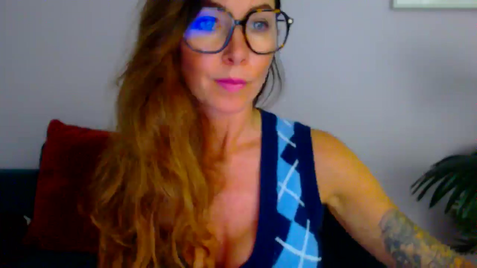 Gallery image thumbnail from Delilah_sweet's myfreecams stream on, 07/08/2025, 17:49 image 16 of 20