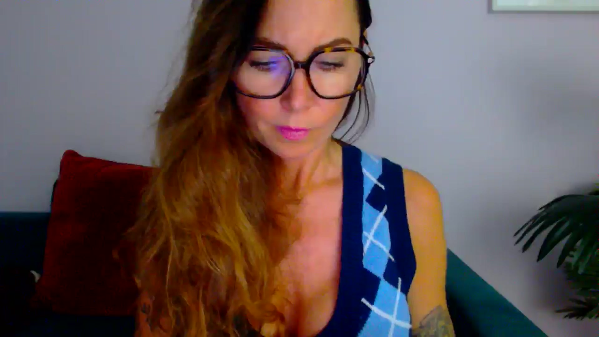 Gallery image thumbnail from Delilah_sweet's myfreecams stream on, 07/08/2025, 17:49 image 17 of 20