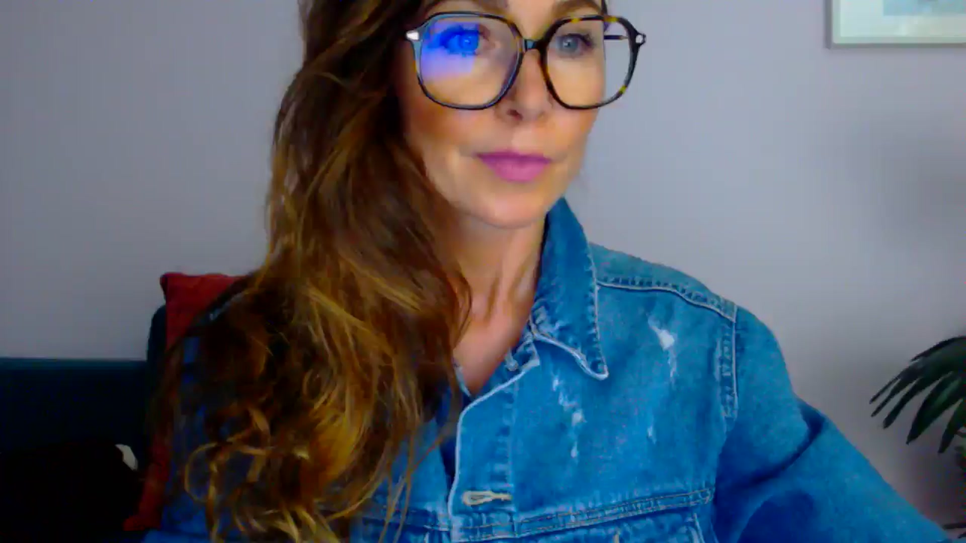 Gallery image thumbnail from Delilah_sweet's myfreecams stream on, 07/10/2025, 14:30 image 3 of 20
