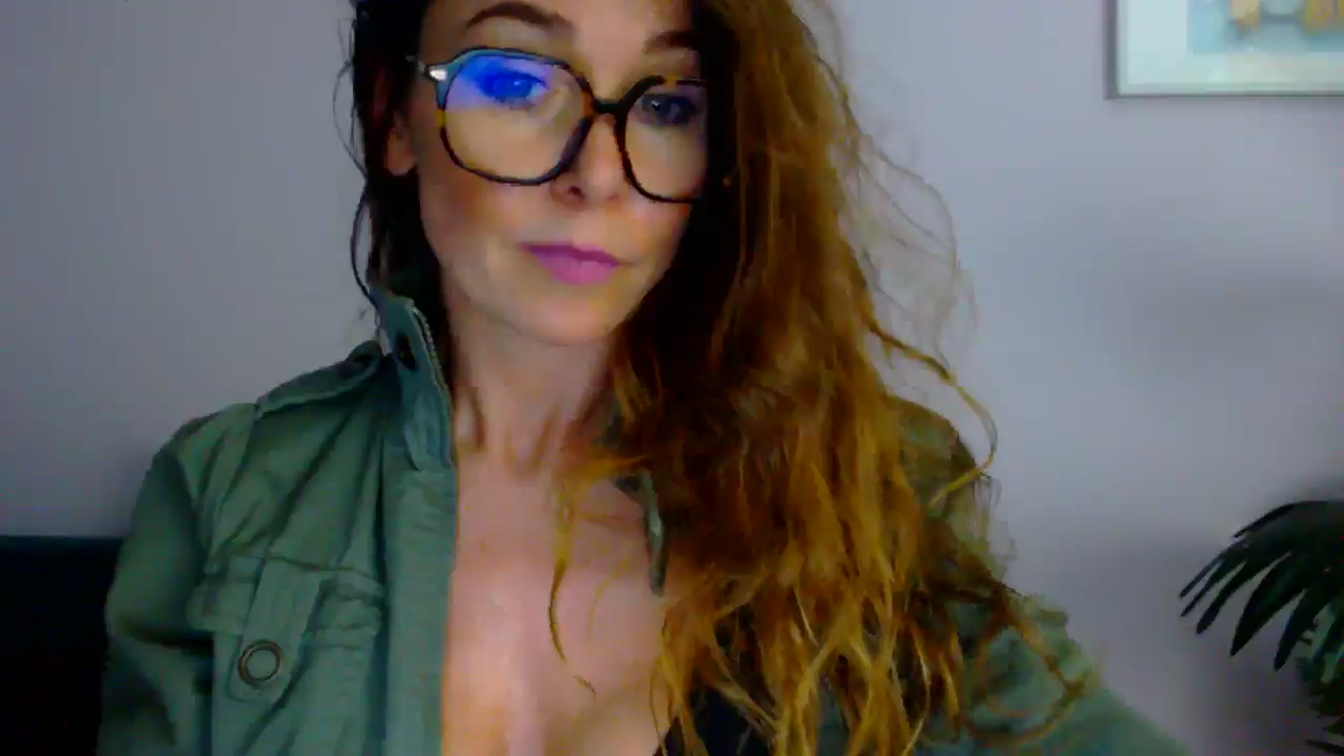 Gallery image thumbnail from Delilah_sweet's myfreecams stream on, 07/14/2025, 16:13 image 13 of 20