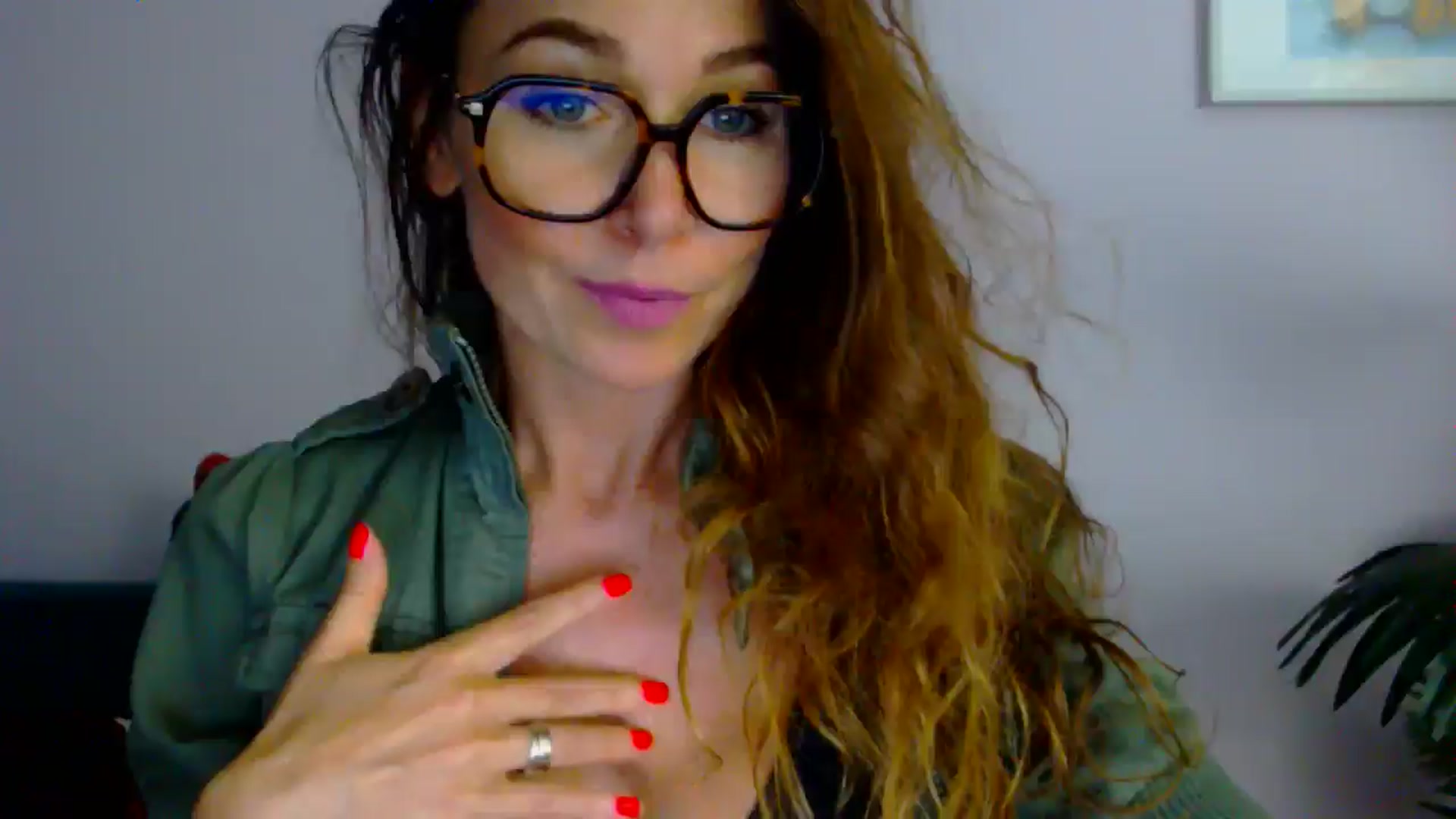 Gallery image thumbnail from Delilah_sweet's myfreecams stream on, 07/14/2025, 16:13 image 7 of 20